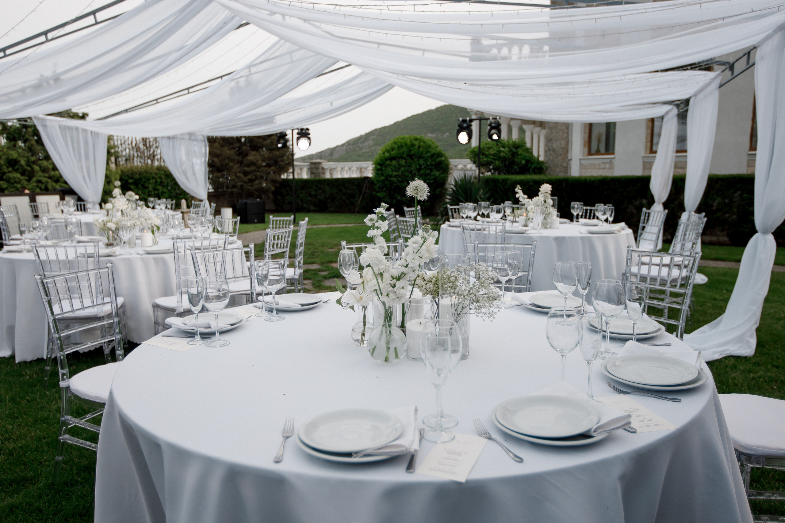 Денис и Алина. Белый замок. Фотограф Анна Лейман. Севастополь