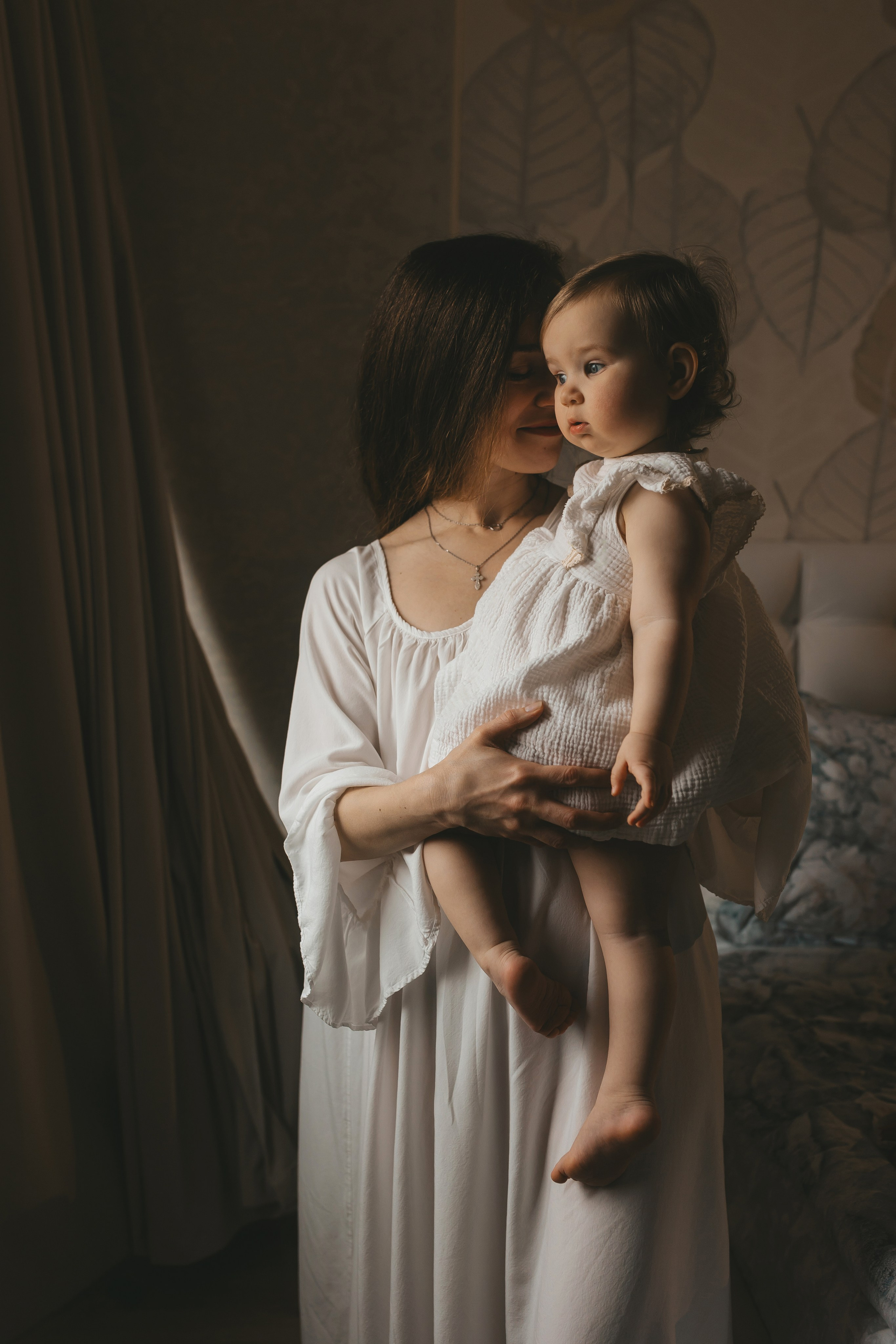 Весенняя домашняя семейная фотосессии мамы с дочками. Семейный и женский фотограф в Москве Надежда Воробьева