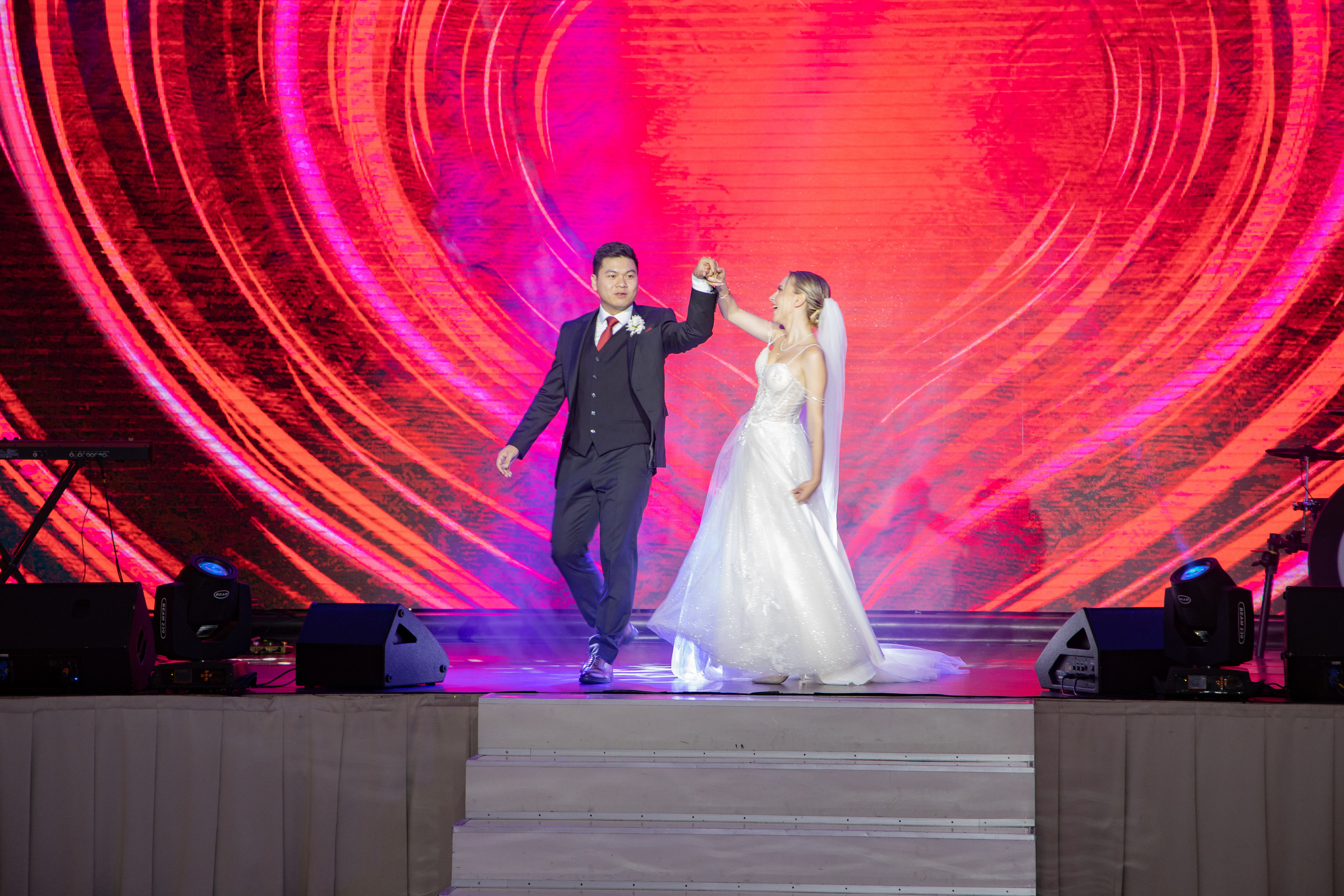 Олеся и Чжоу. Свадебный фотограф Иван Петров