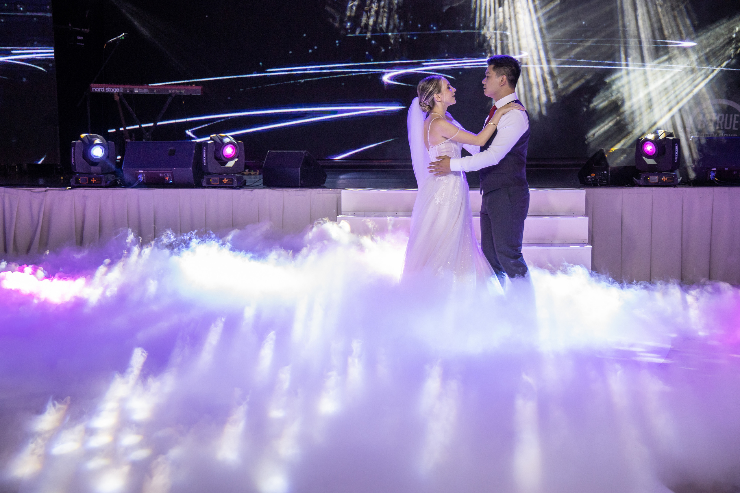 Олеся и Чжоу. Свадебный фотограф Иван Петров