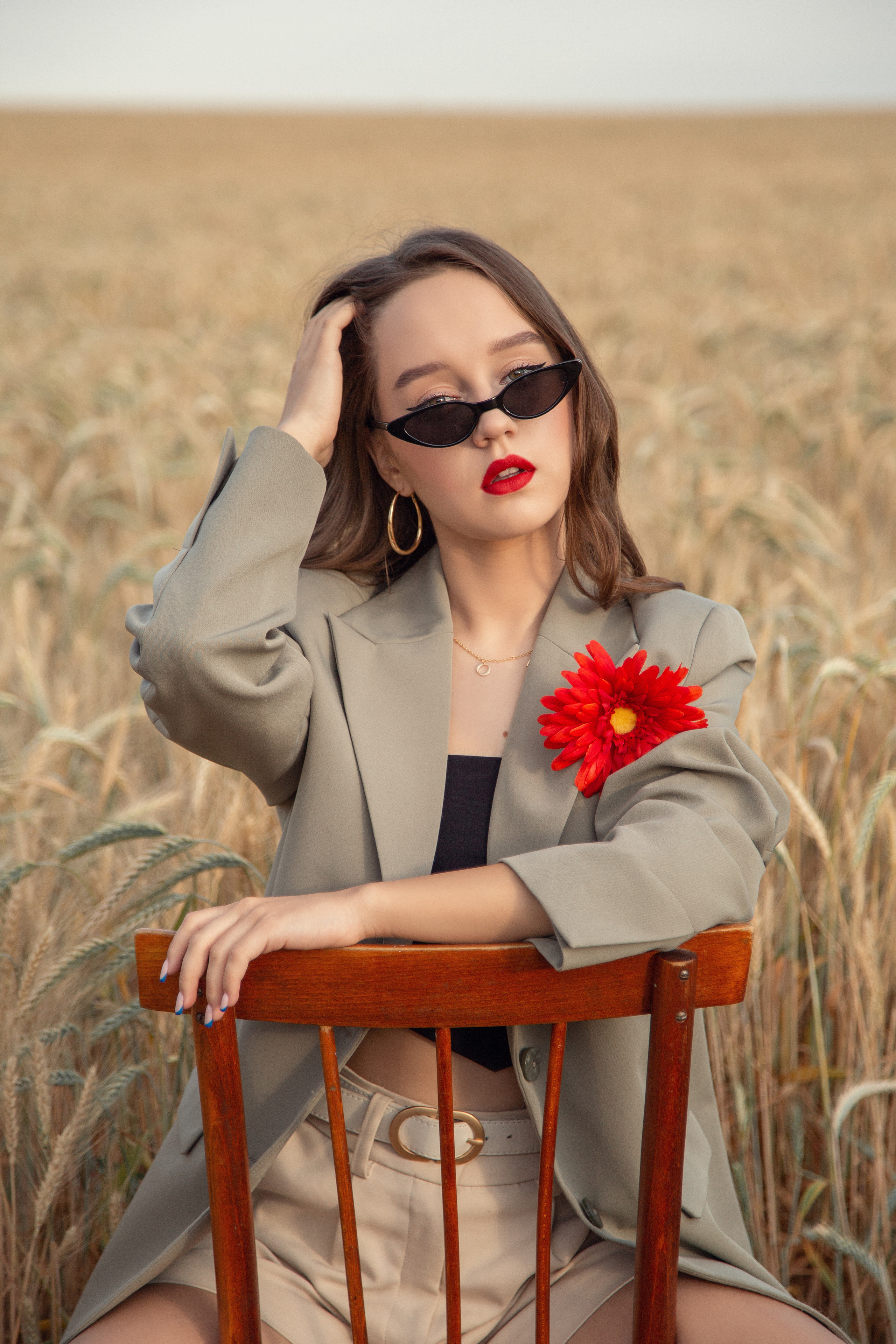 Фотосессия в пшенице — женский портрет в золотых полях | Анна Татаурова, Москва. Фотограф Анна Татаурова | Авторская фотосъемка в Москве