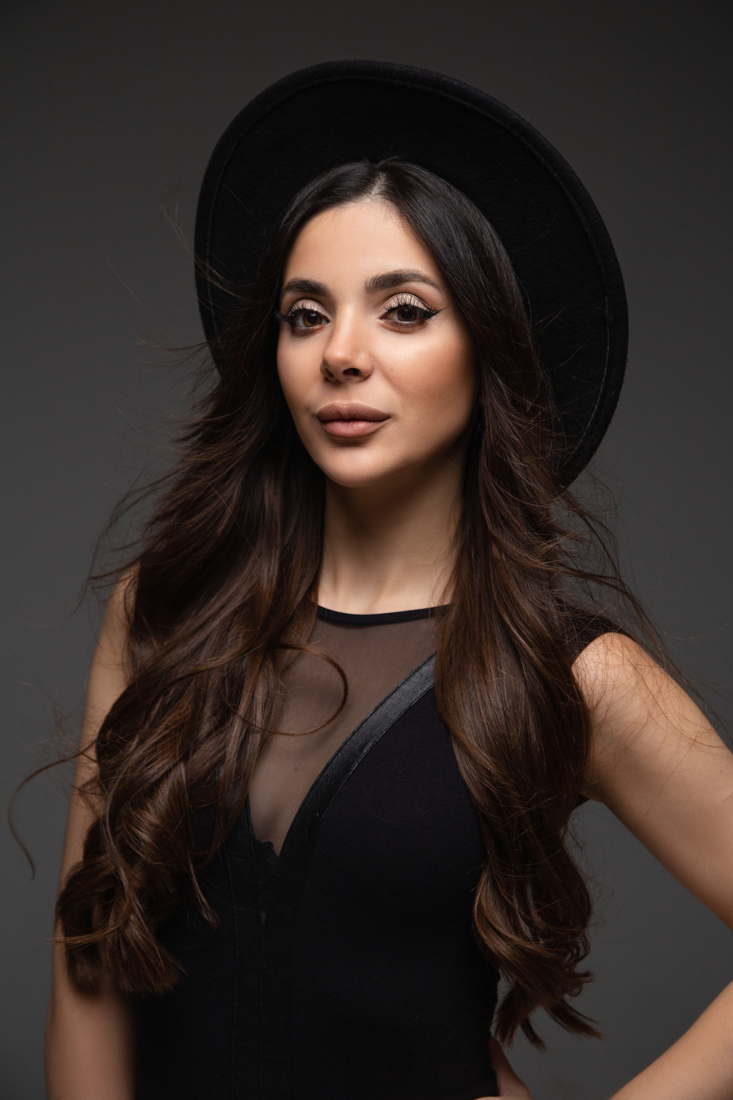 Фотосессия в студии Москвы — женский портрет и авторские образы | Анна Татаурова. Фотограф Анна Татаурова | Авторская фотосъемка в Москве