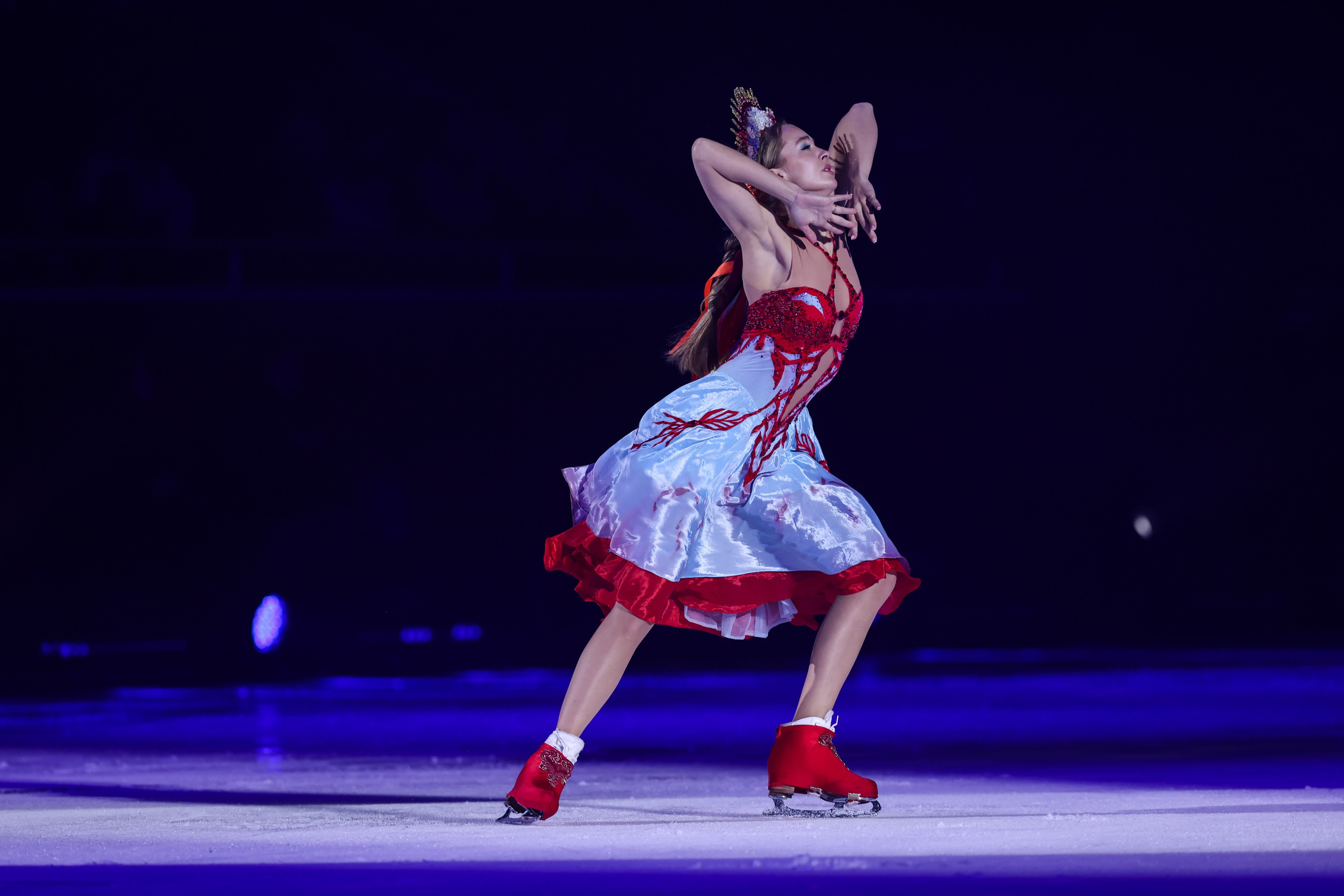 «Вечера на хуторе» ледовое шоу 25.12.2025. Спортивный и репортажный фотограф Антон Тереханов