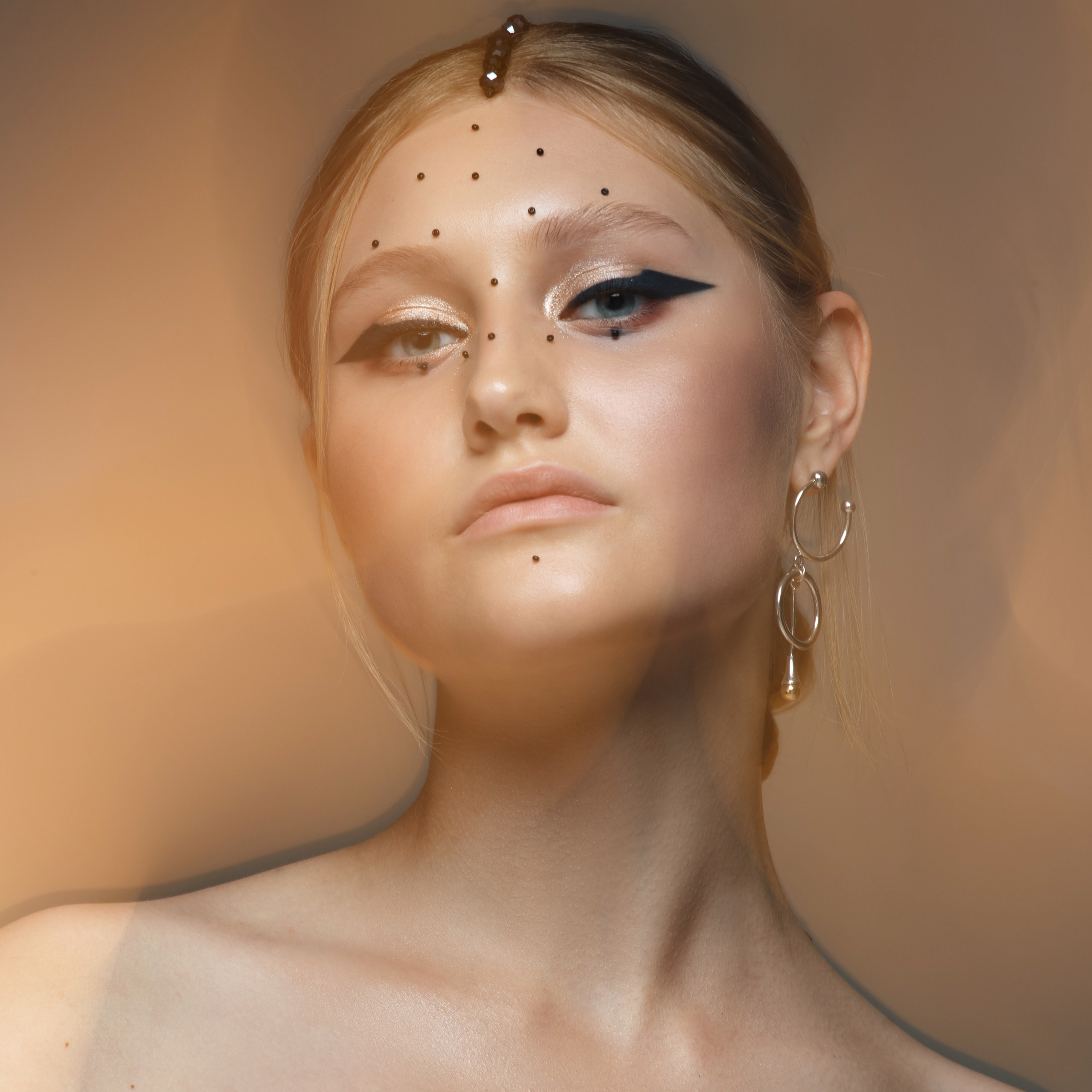 Съемка украшений в эстетике Маргуш. Фотостудия «Gelios». Фотосессии в Калининграде