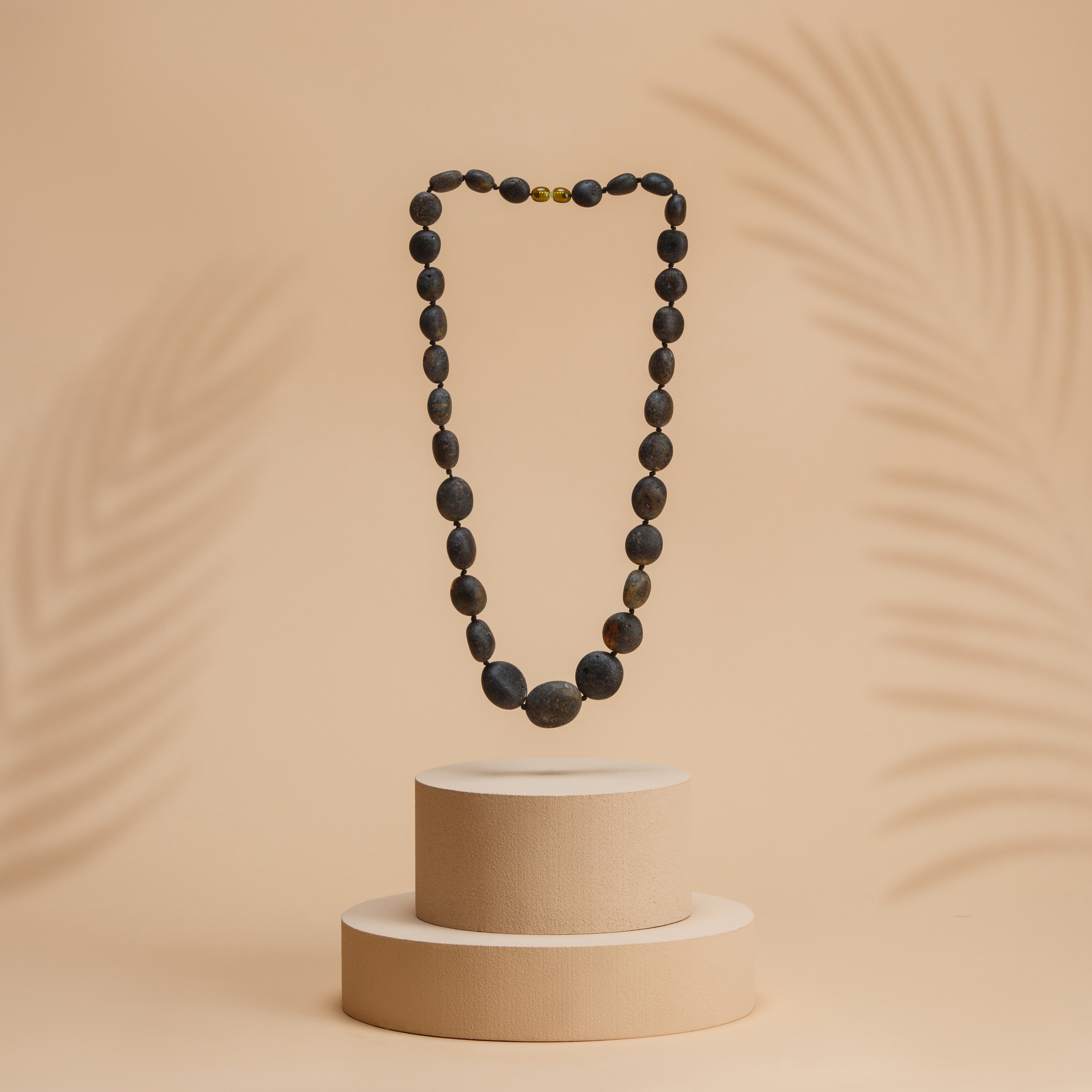 Рекламная съемка янтарных украшений для Blosberrys. Фотостудия «Gelios». Фотосессии в Калининграде