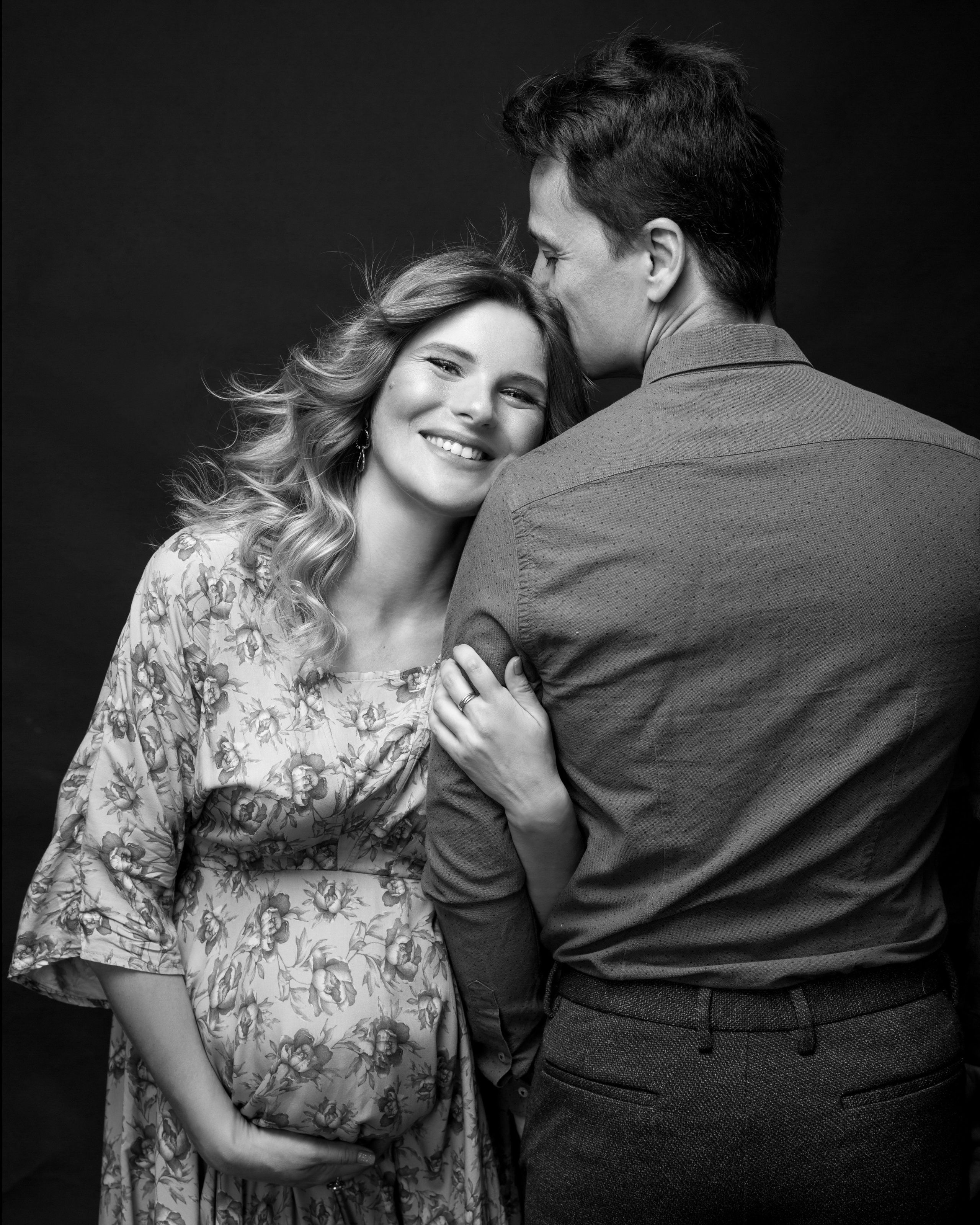 Фотосъемка беременных. Фотостудия «Gelios». Фотосессии в Калининграде