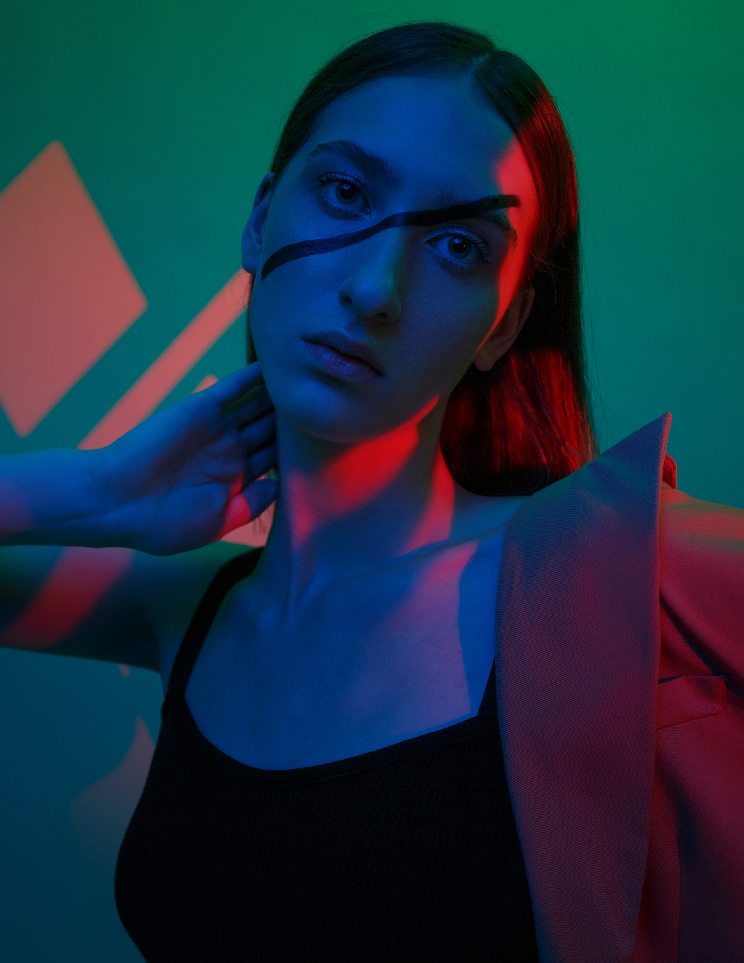 Контент-съемка для магазина одежды в эстетике кубизма. Фотостудия «Gelios». Фотосессии в Калининграде