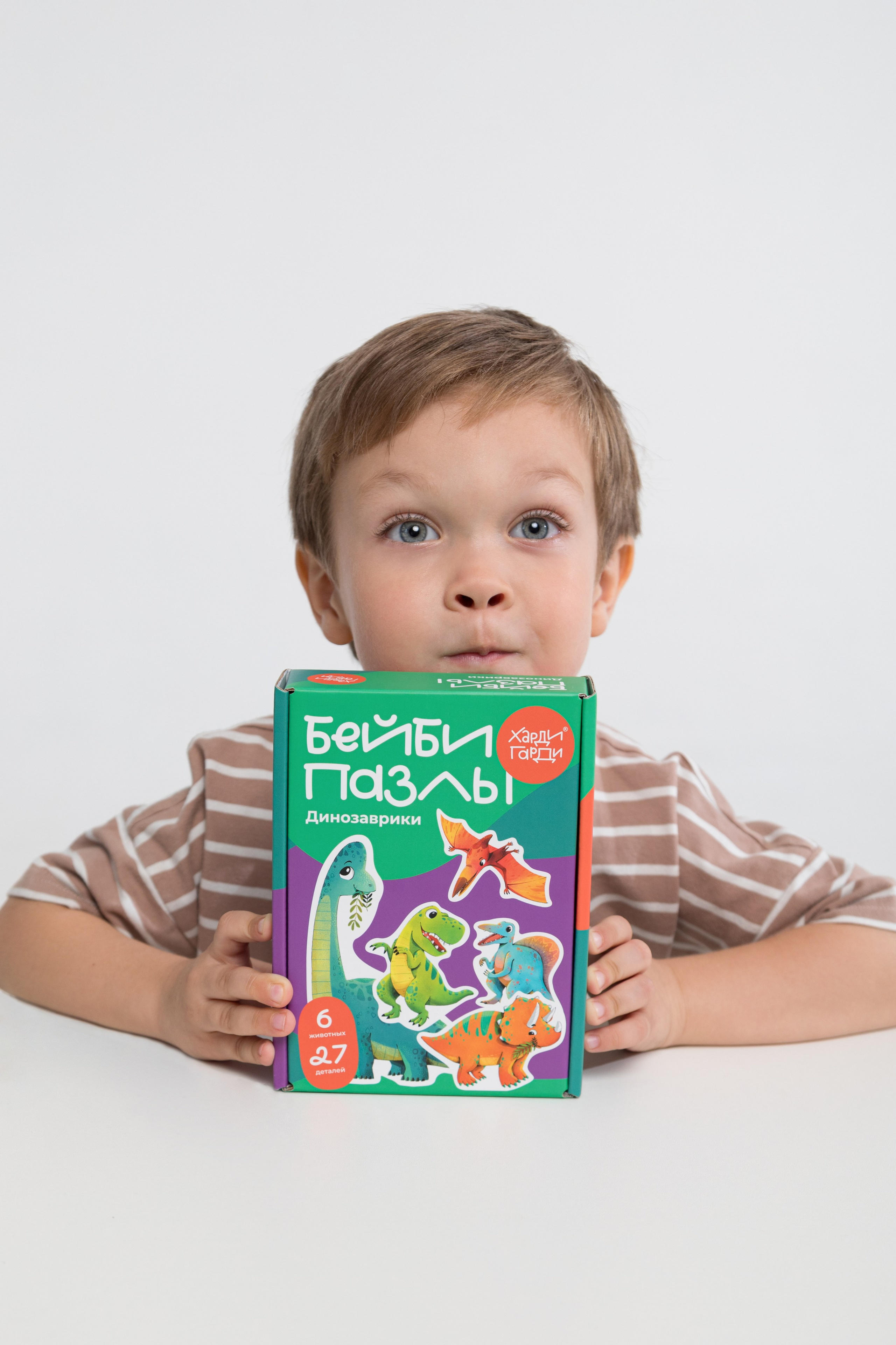 Каталожная съемка в циклораме для бренда детских товаров. Детский и контент фотограф Надя Волкова Санкт-Петербург