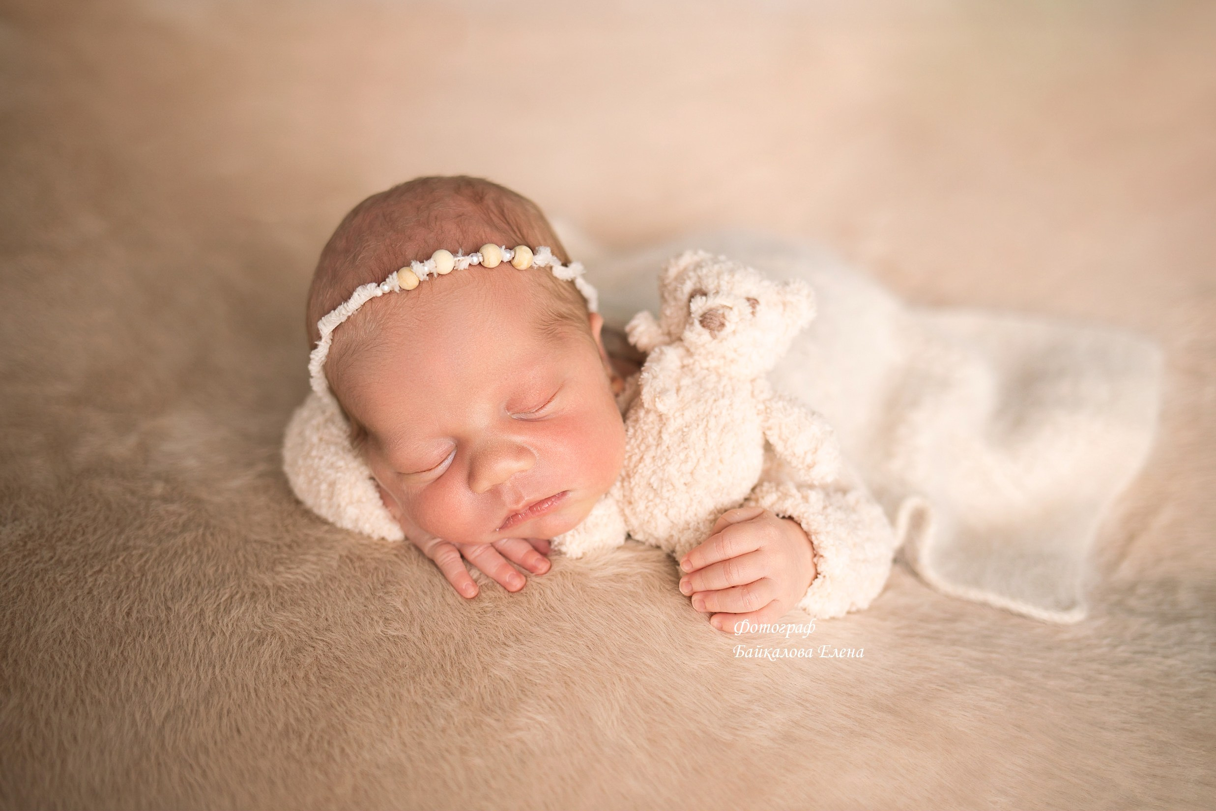 Фотосессия новорожденного. Фотограф новорожденных в Новосибирске