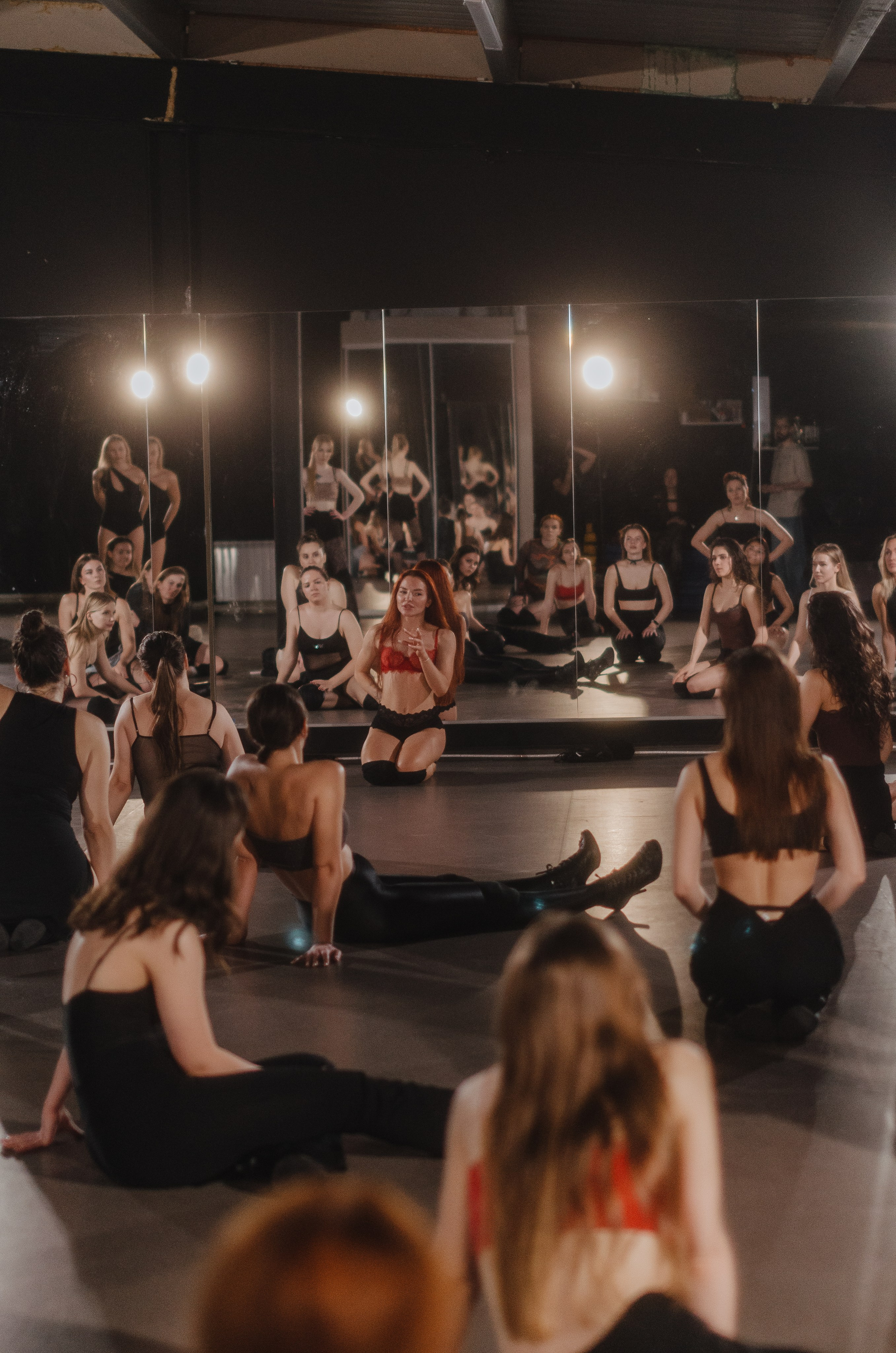 Мастер-классы по High Heels/Girly hip-hop от Оксаны ATTA. Денисова Аля — фотограф для парных съемок и индивидуальных историй в Барнауле