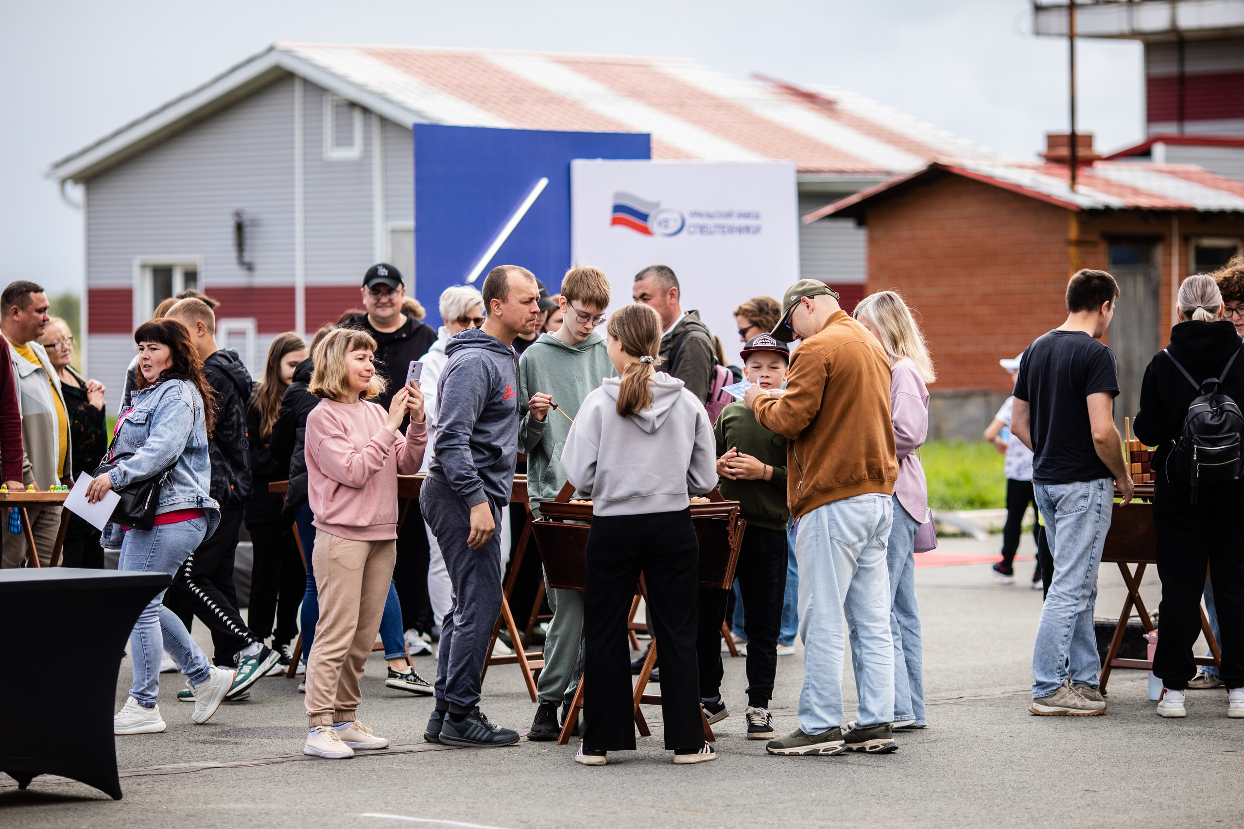 УЗСТ- Корпоративный тимбилдинг на аэродроме. Репортажный и свадебный фотограф в Челябинске Елисеев Павел