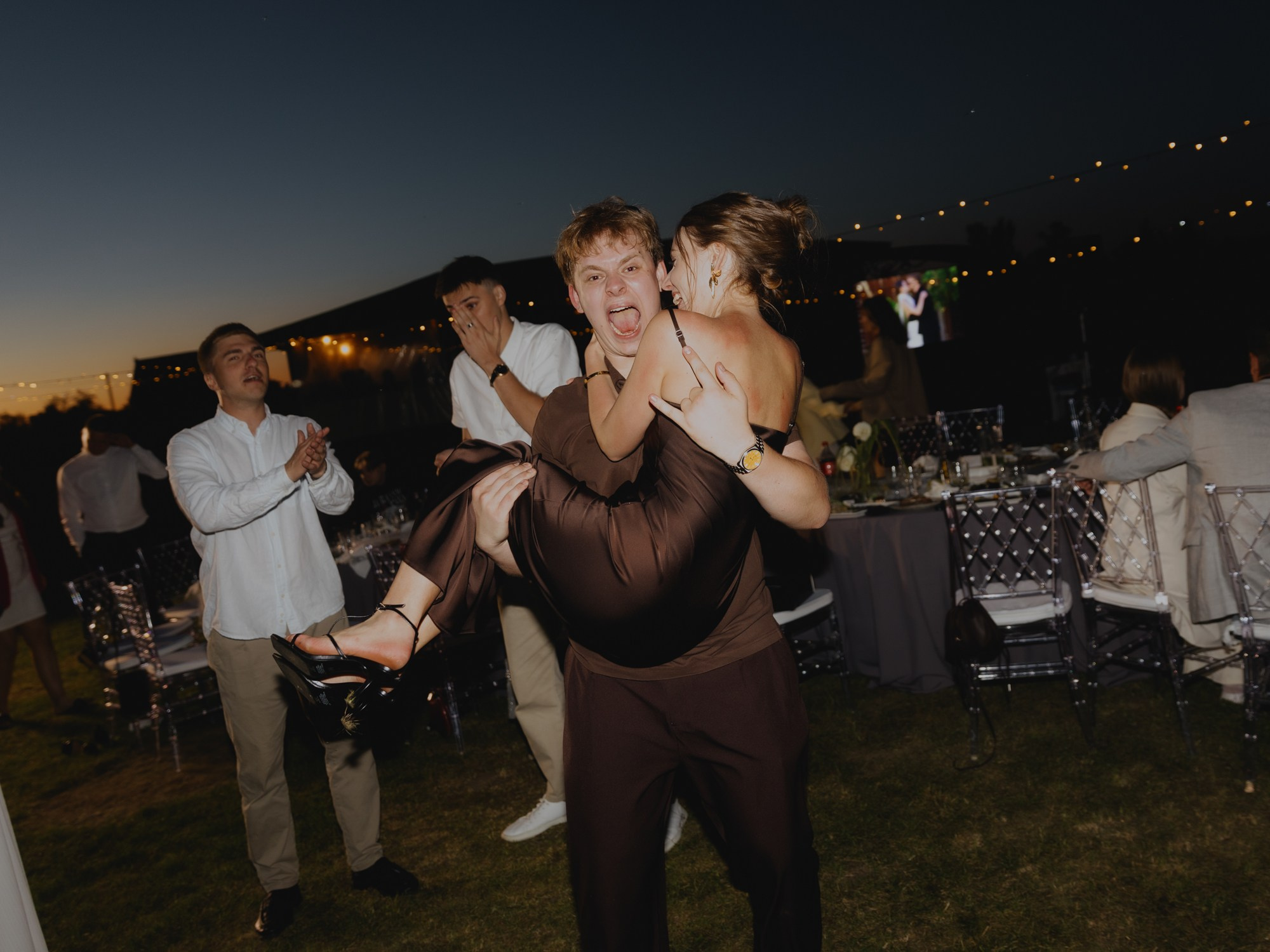 Лиза и Илья (полный день). Свадебные фотографы в Гомеле и Минске Сергей и Анастасия Фещенок