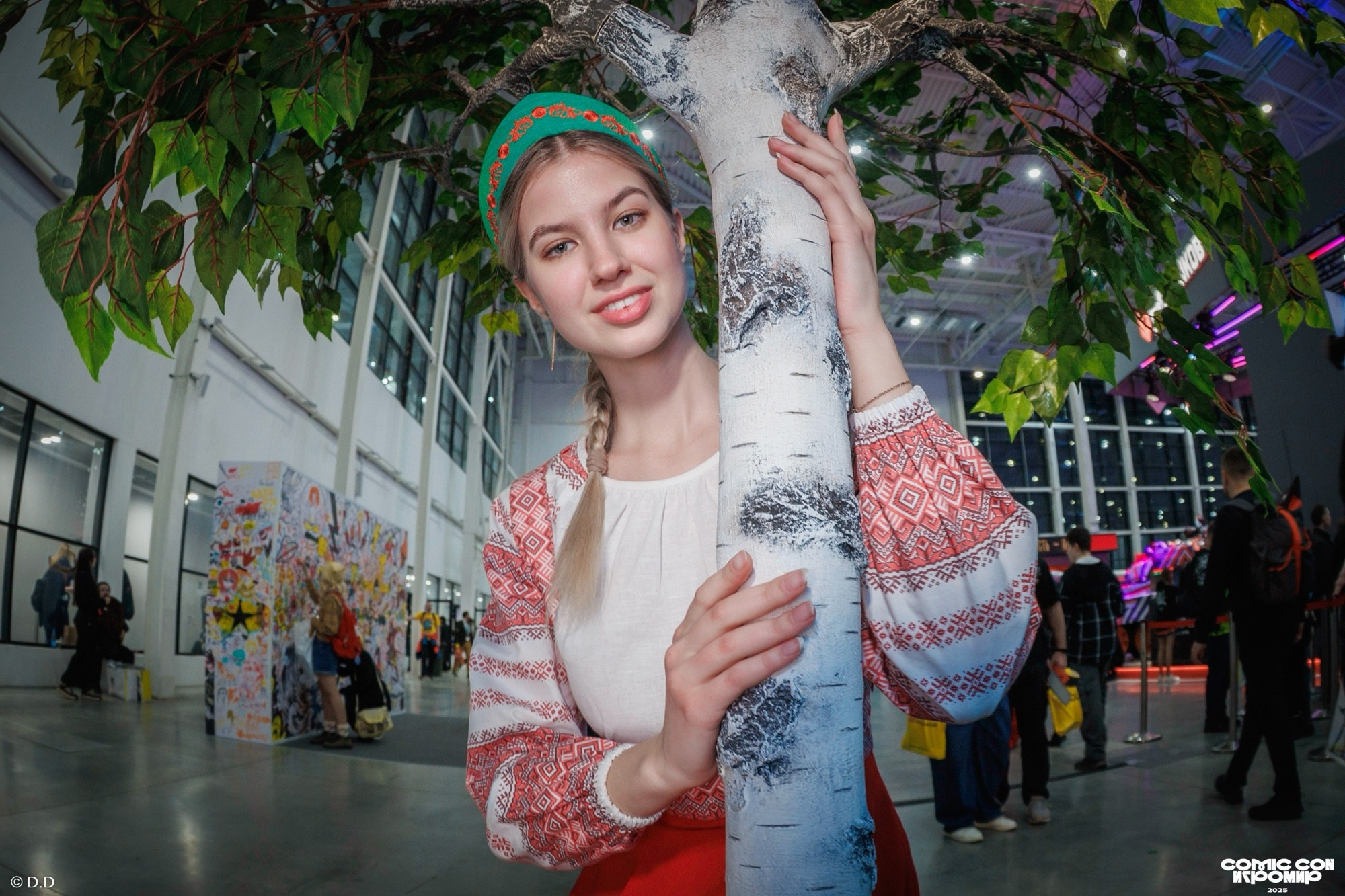 Comic Con Игромир 2025. Различные мероприятия и просто фотографии людей