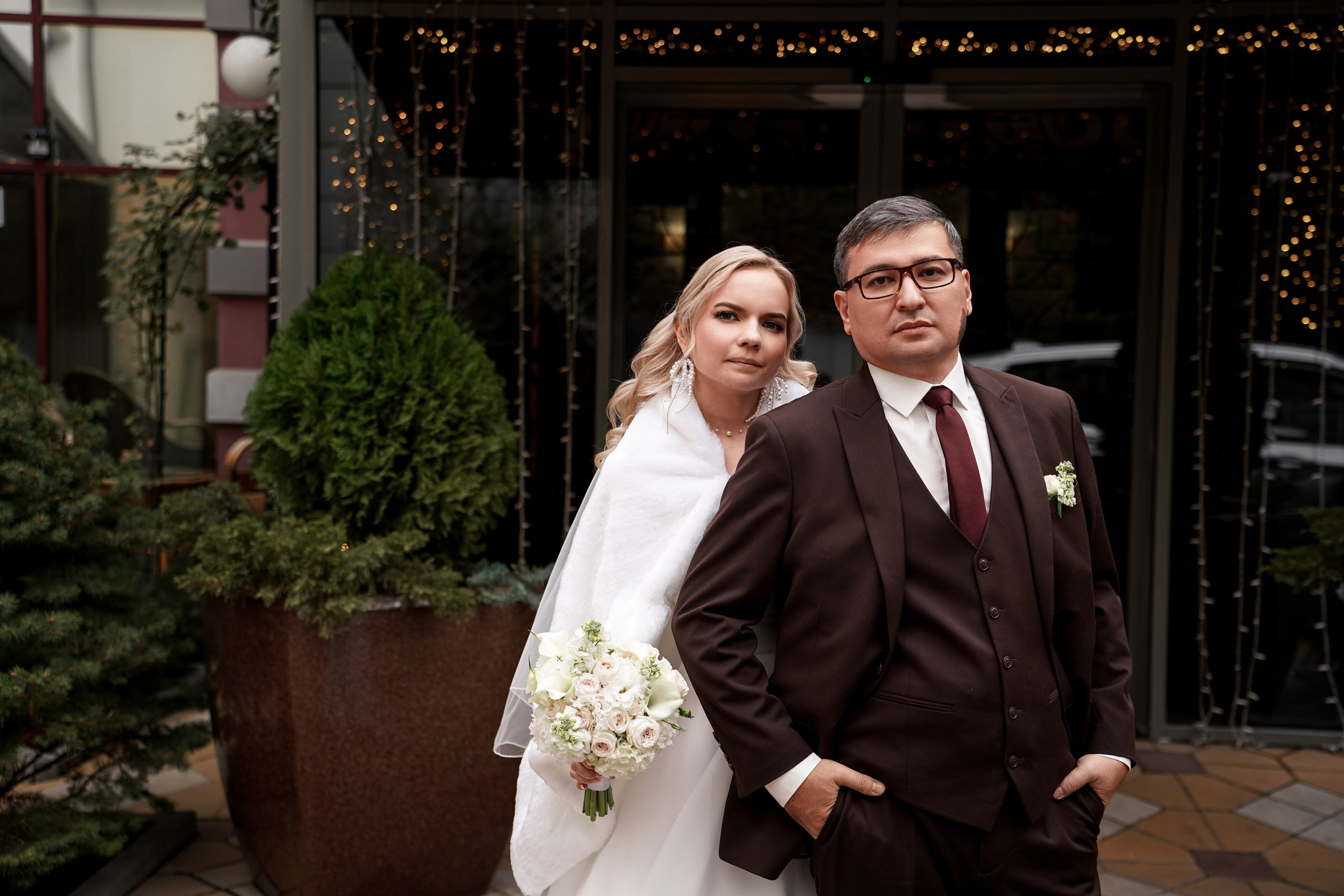 Свадебная фотосессия «4 часа». Отель Резиденция в Ростове-на-Дону. Кадры молодоженов на природе. Фотосессия банкета 1 час. Свадебный фотограф в Ростове-на-Дону. Таинство Крещения и Венчания, семейные фотосессии. Алёна Чёботова