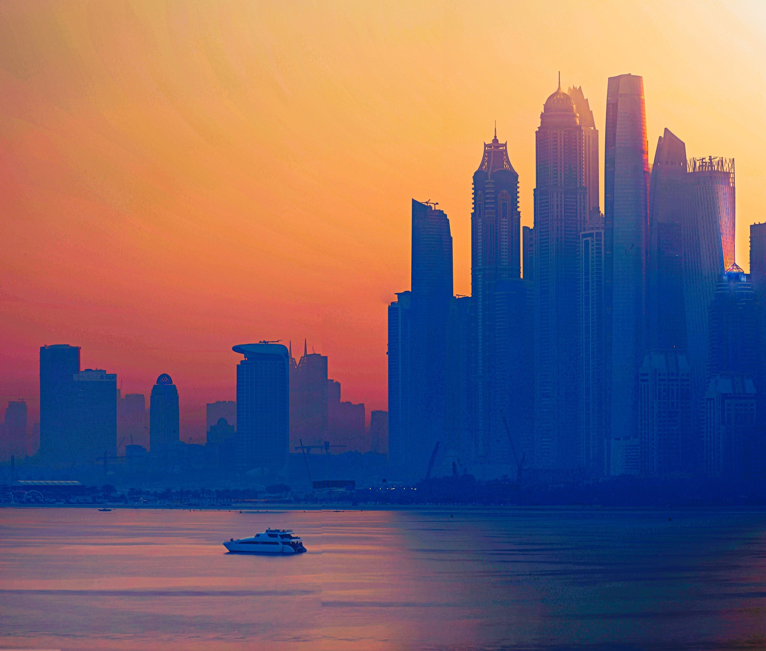 ЛЮДИ И ИХ ТВОРЕНИЯ. Слепки времени. Фотографии природы и событий. Москва. Сергей Аллагулов