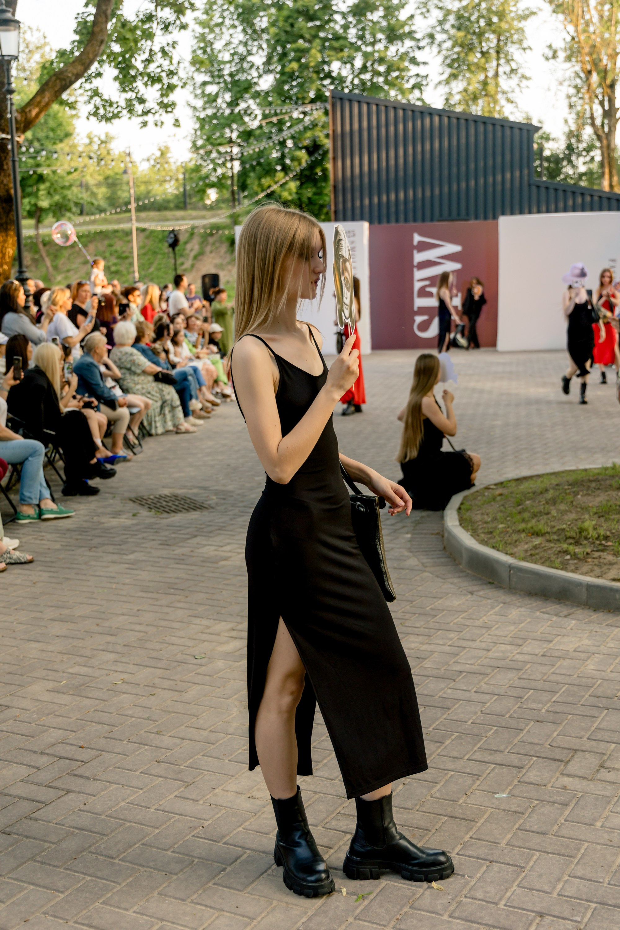Smolensk Fashion Week 2025_показы_ДЕНЬ 1_ВЕЧЕРНИЙ ПОКАЗ_19:00. Главная
