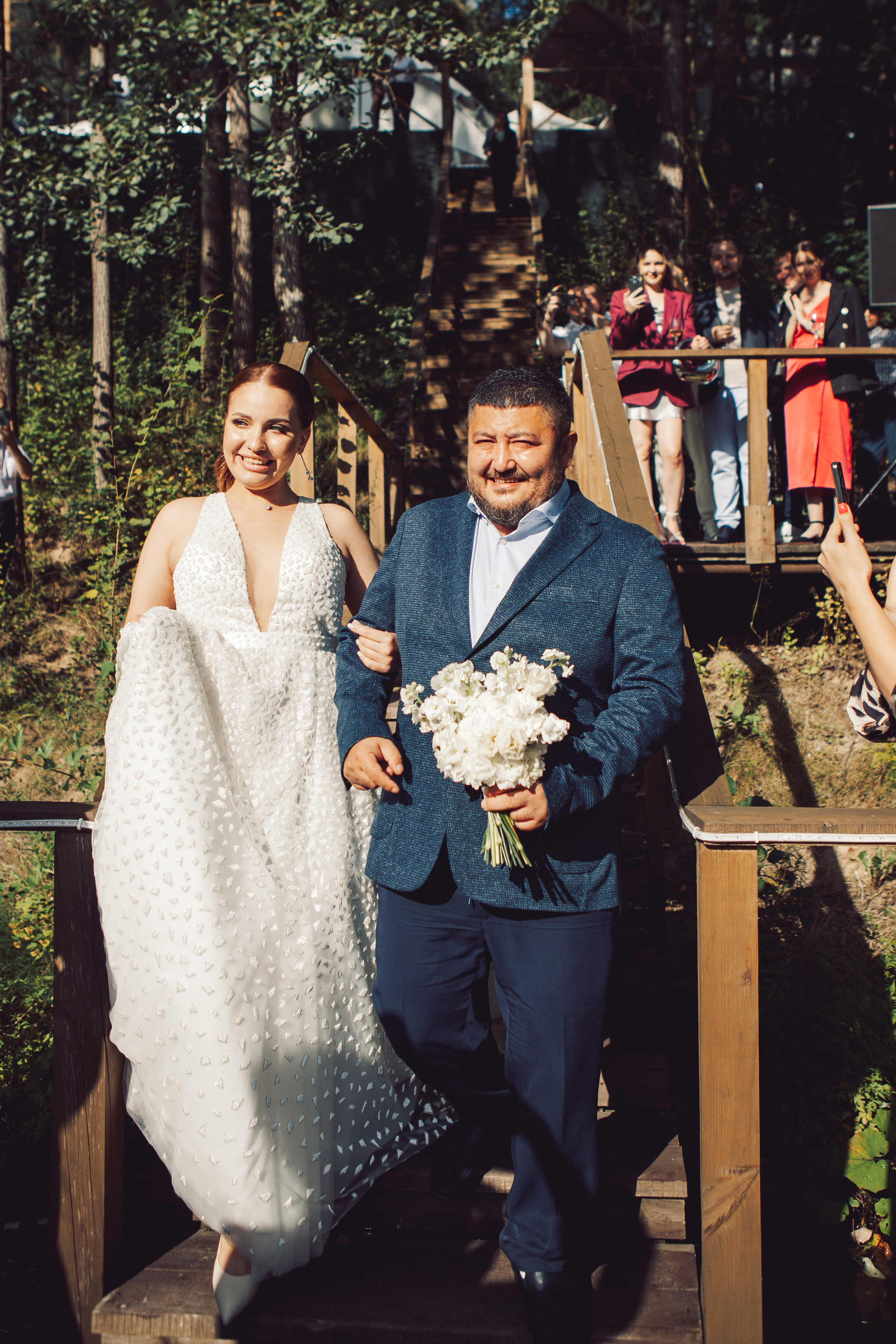 Свадебная фотосессия в отеле hartwell hotel и на патриарших прудах. Фотограф Ольга Ефремова