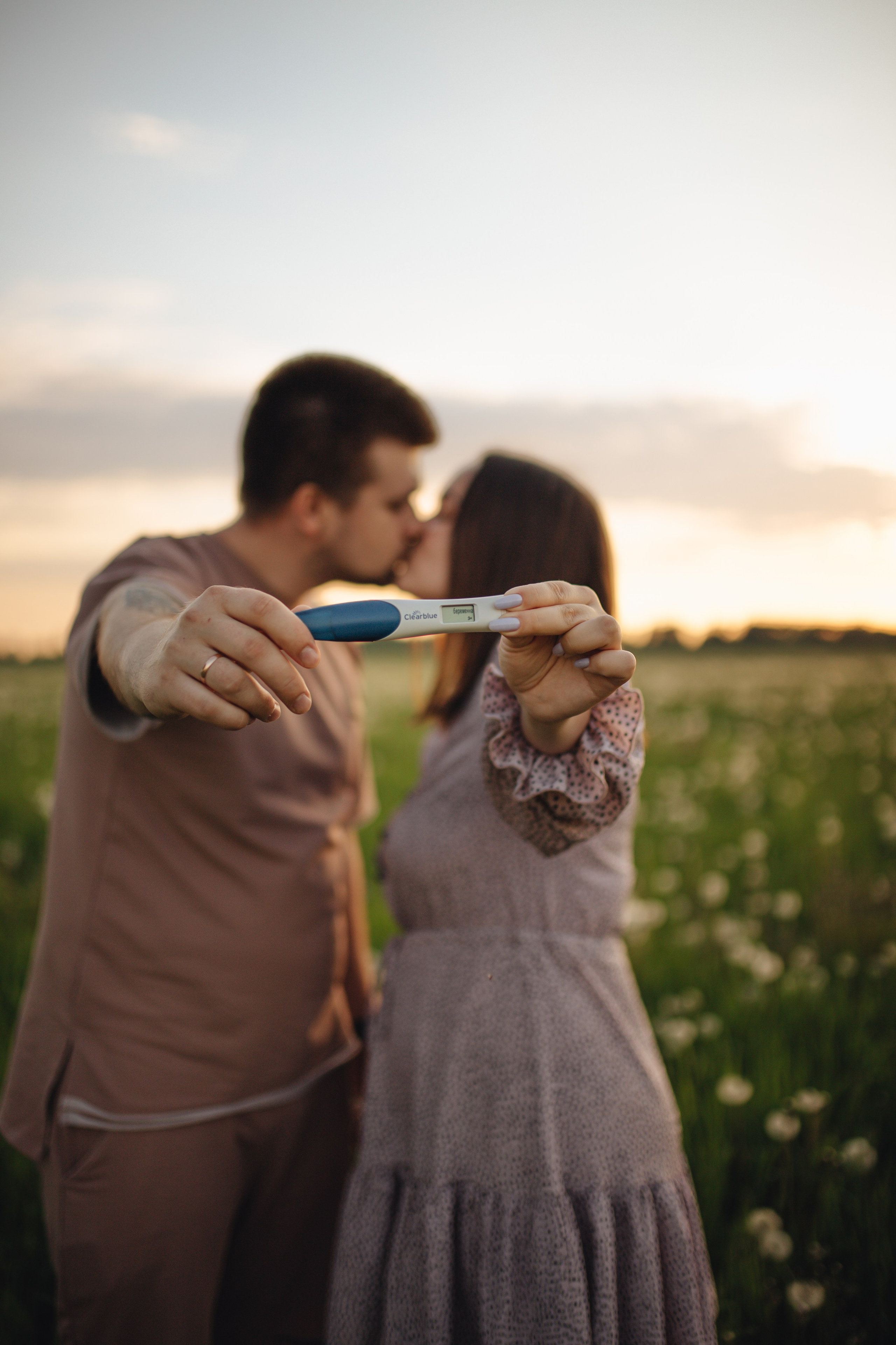 В поле на закате. Фотограф Винокурова Кристина в Санкт-Петербурге