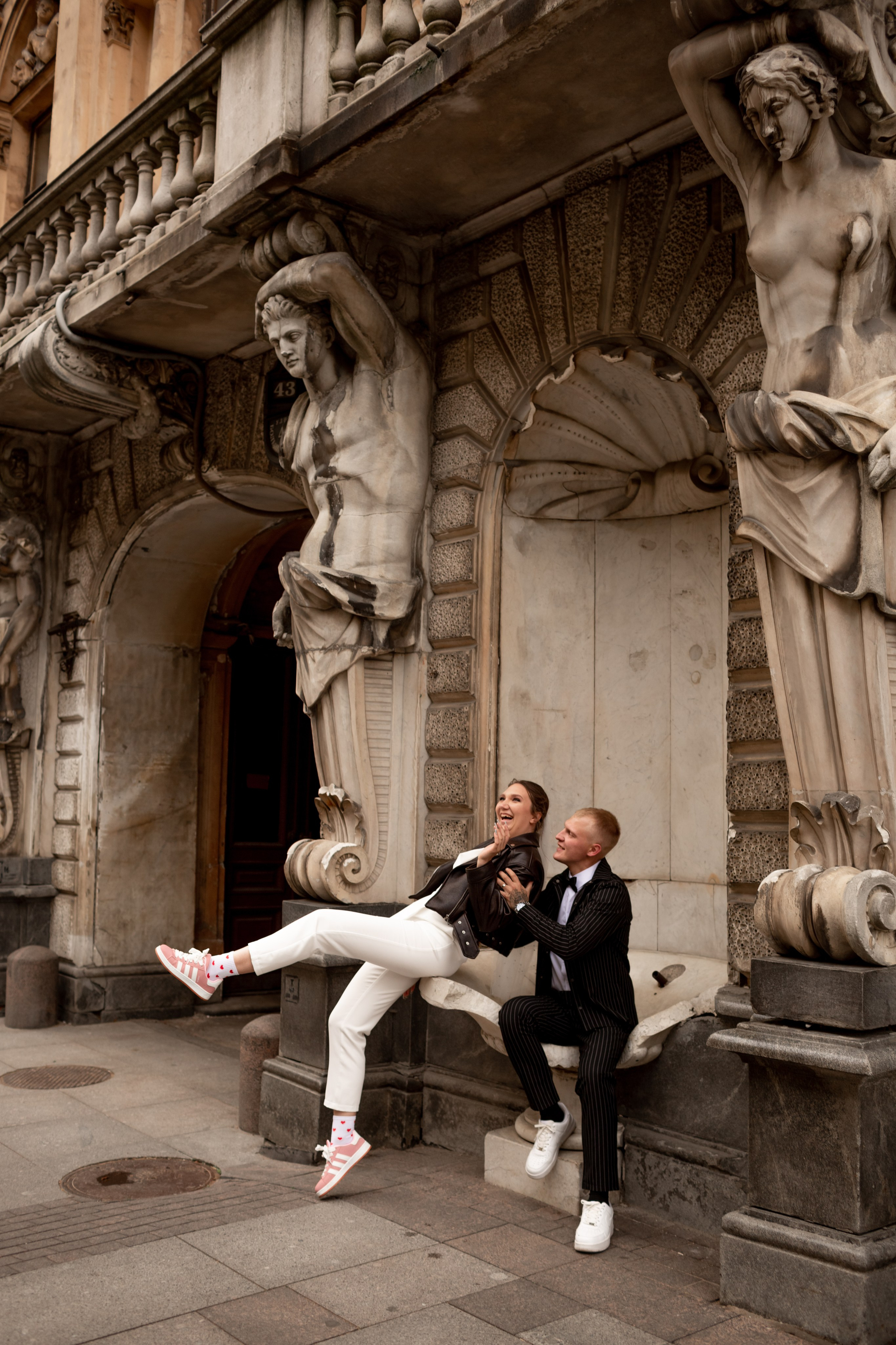 Свадебная фотосессия в центре Петербурга. Свадебный фотограф Кирилл Белый