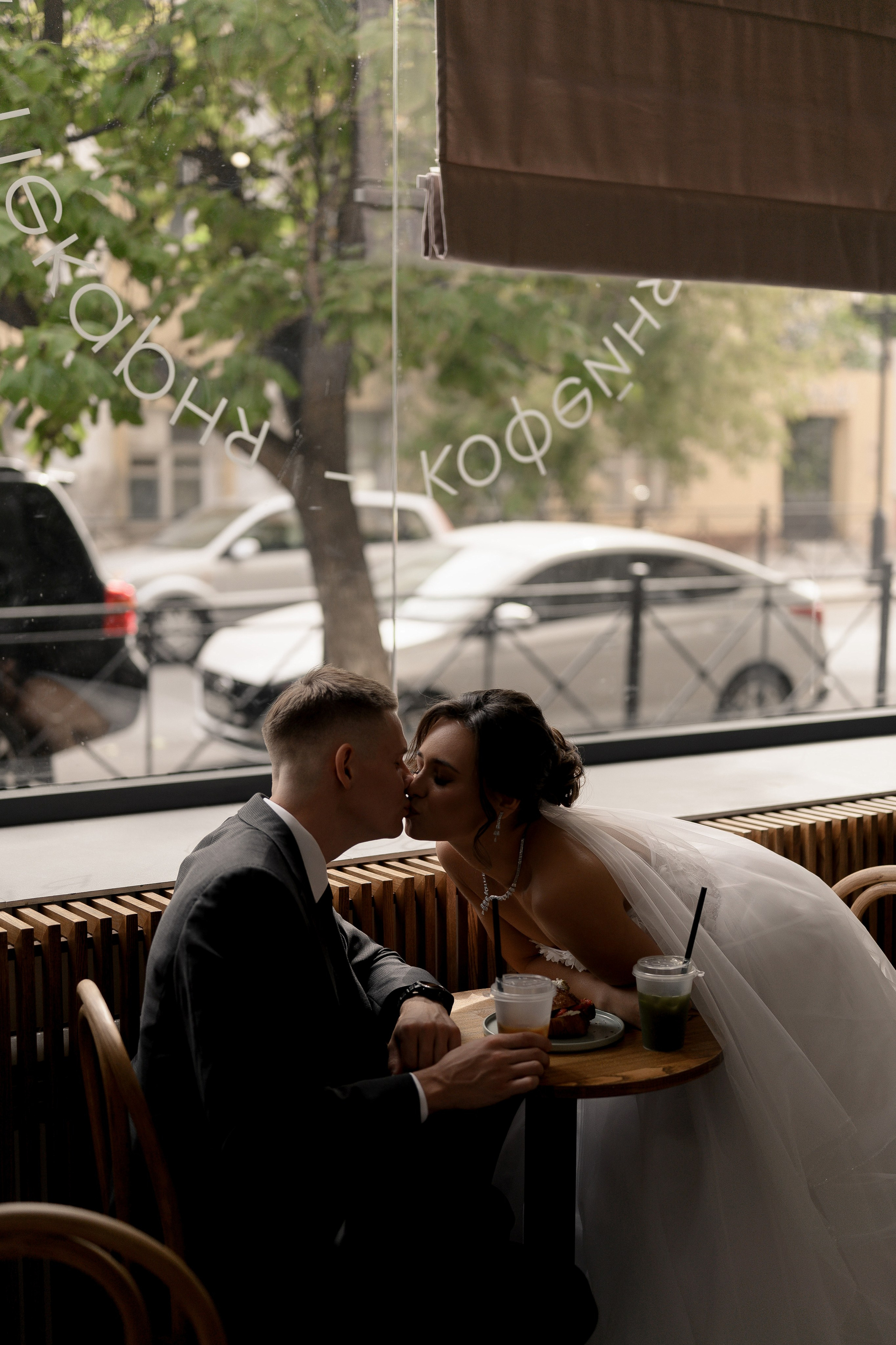 Александр и Милана. Женский, семейный и свадебный фотограф в Астрахани Виктория Бузаева