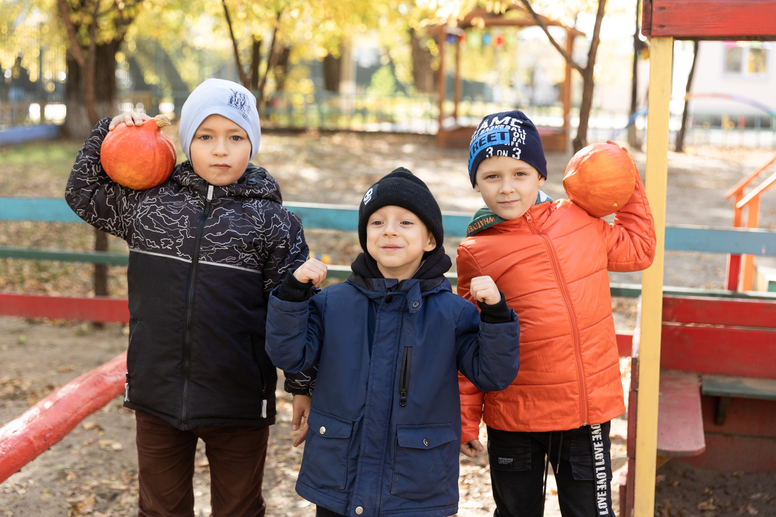 Здесь ^ Осенняя фотосессия. Семейный, детский, школьный фотограф в Благовещенске Яна Белоусова