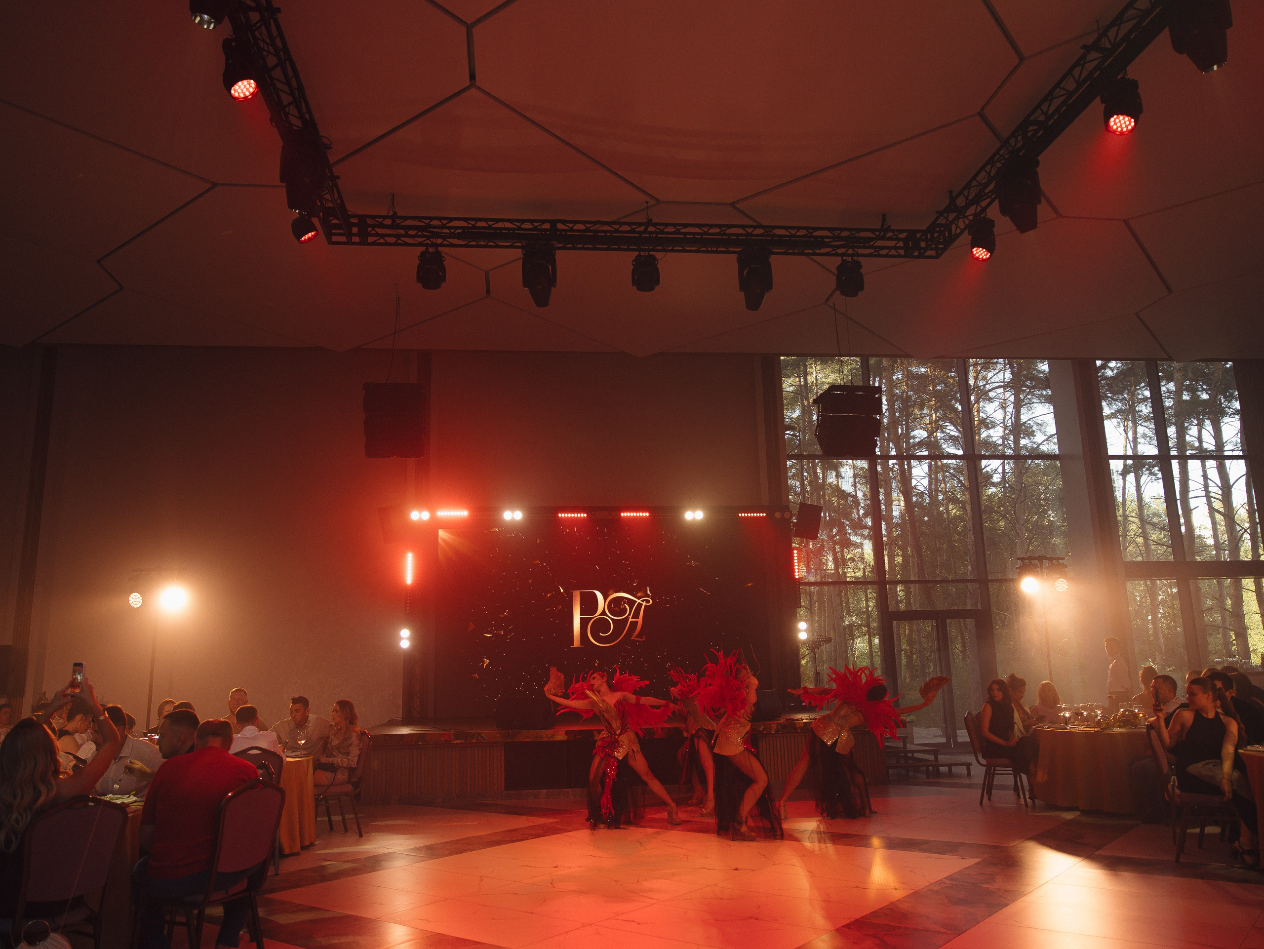 РОМАН И АНАСТАСИЯ, ПАРК СИТИ, MARY WHITE. Свадебный и индивидуальный фотограф в Челябинске Евгения Негодяева