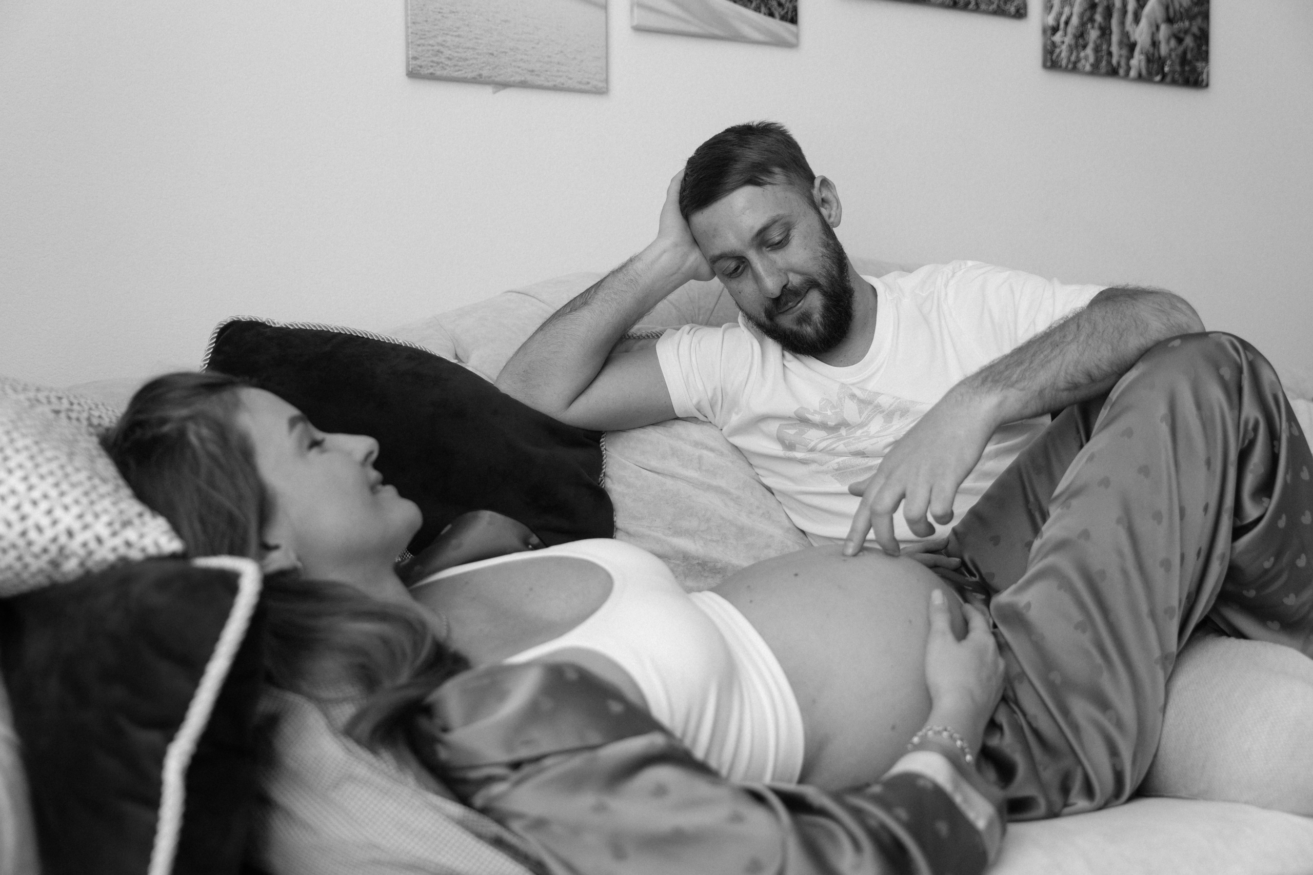 Семейная домашняя фотосессия беременности. Свадебный фотограф в Москве Полина Лелетко