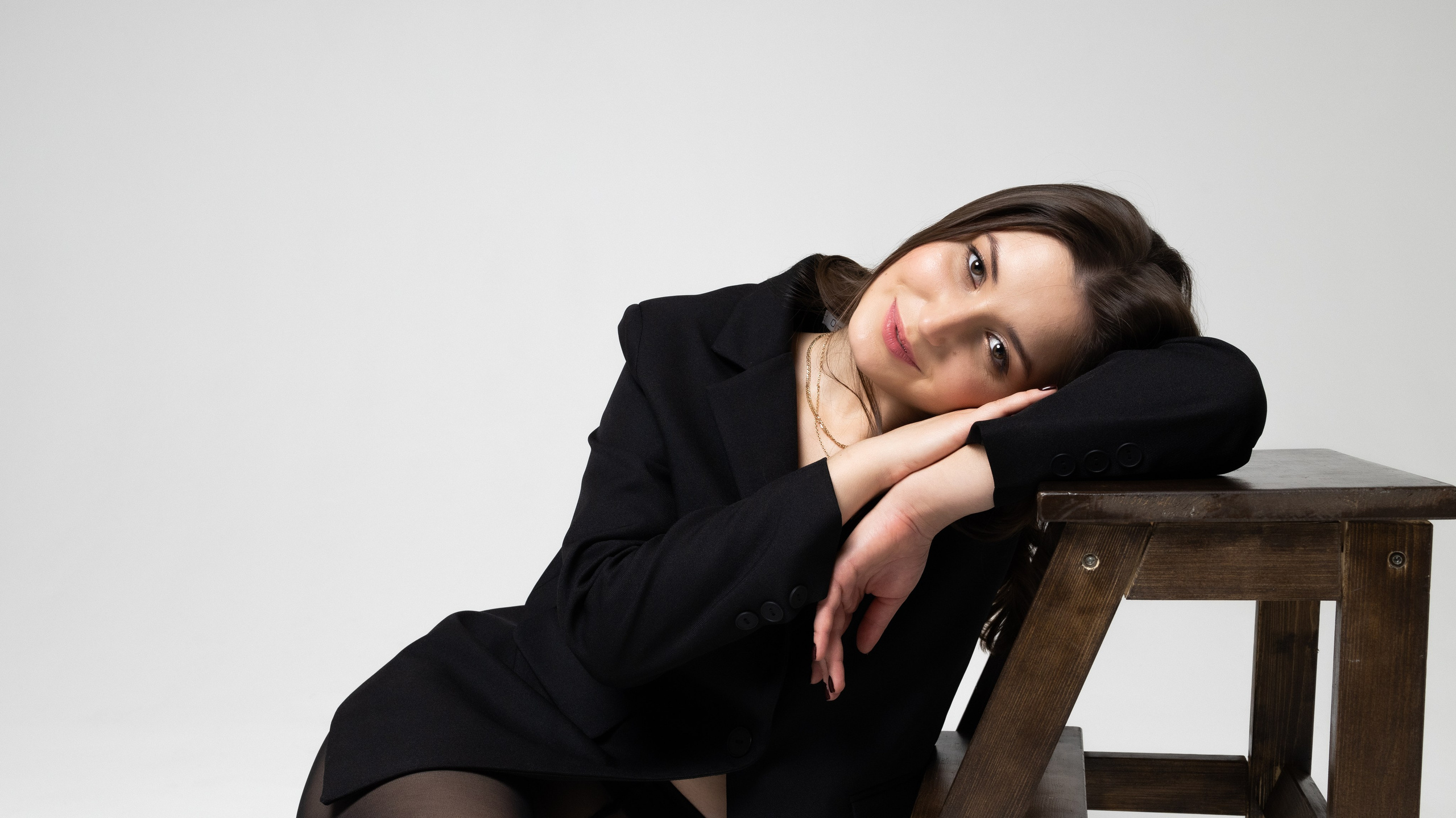 Женский портрет для тебя и твоего дела. Профессиональный фотограф в Санкт-Петербурге Александр Волосенцев