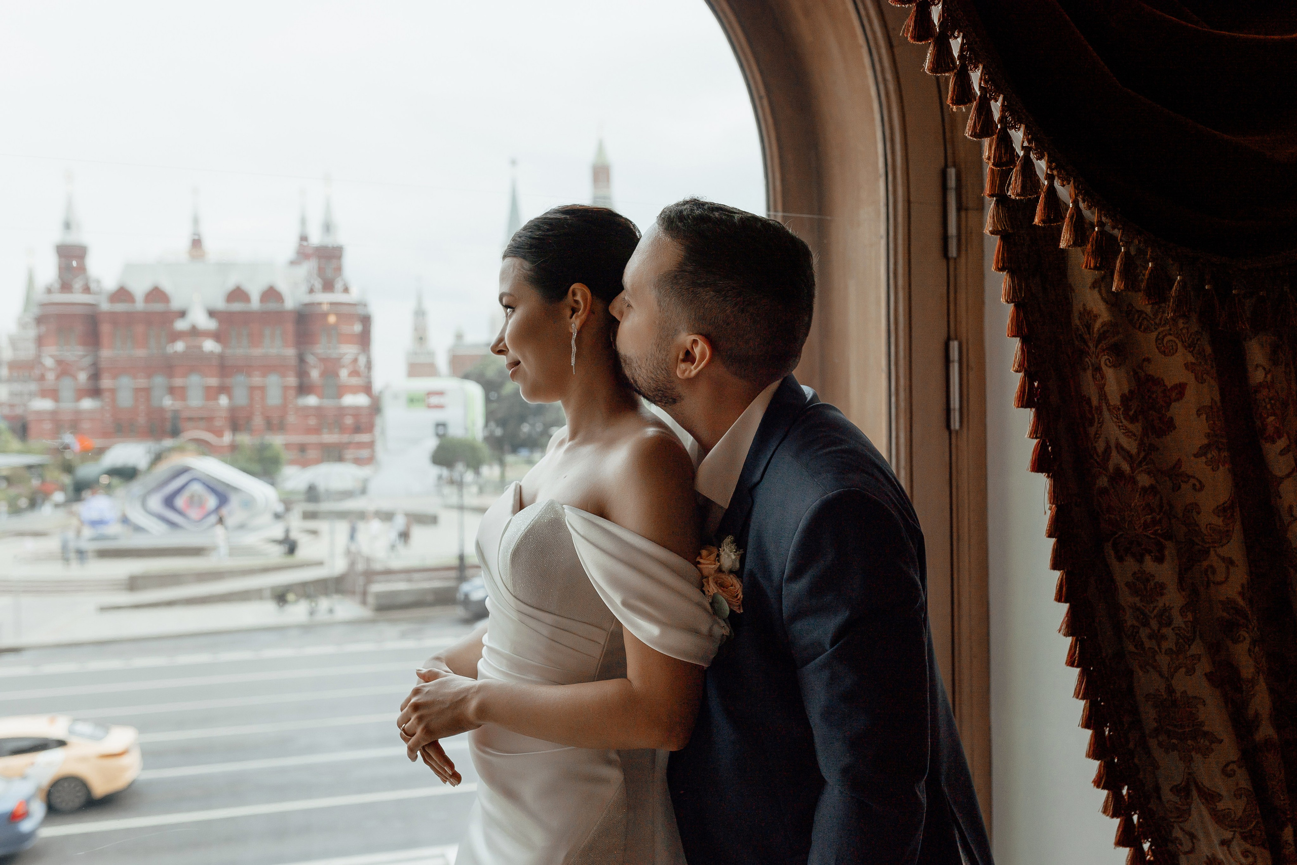 свадебная фотосессия в гостинице Националь в Москве