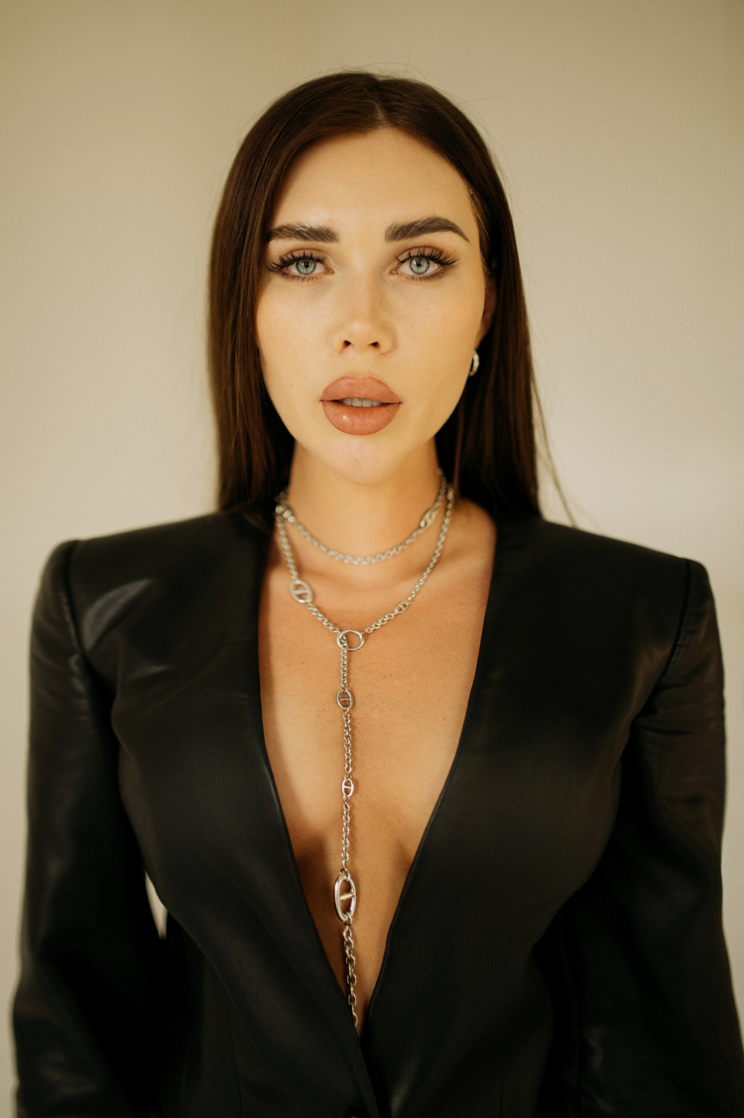 Циклорама. Коммерческий фотограф в Алматы