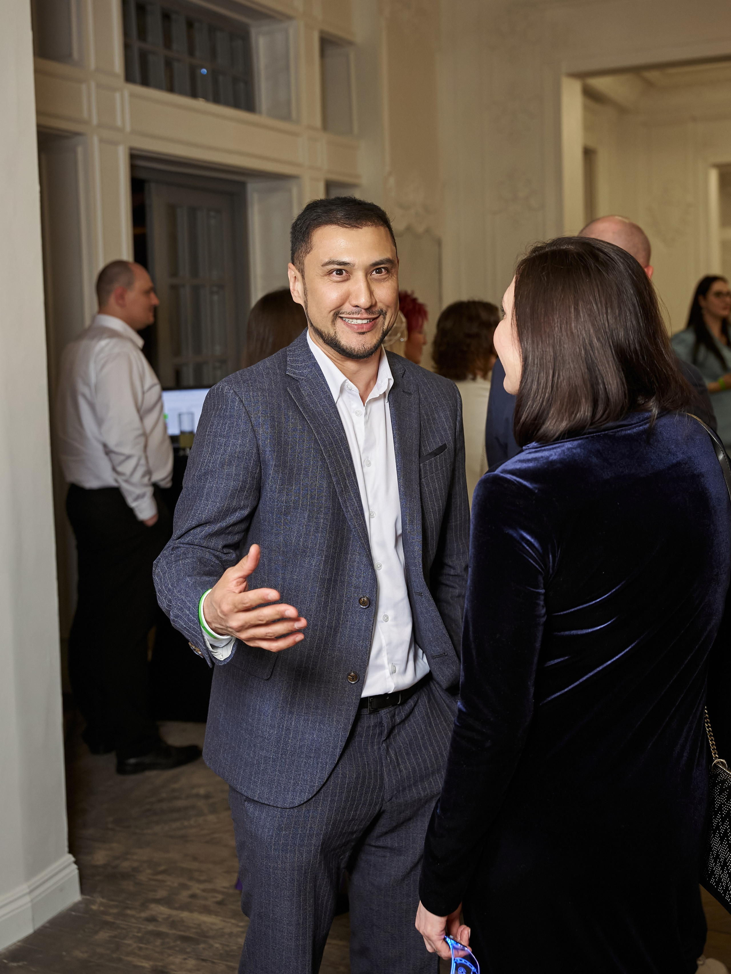 ГАЛА УЖИН. PRO-AGELESS