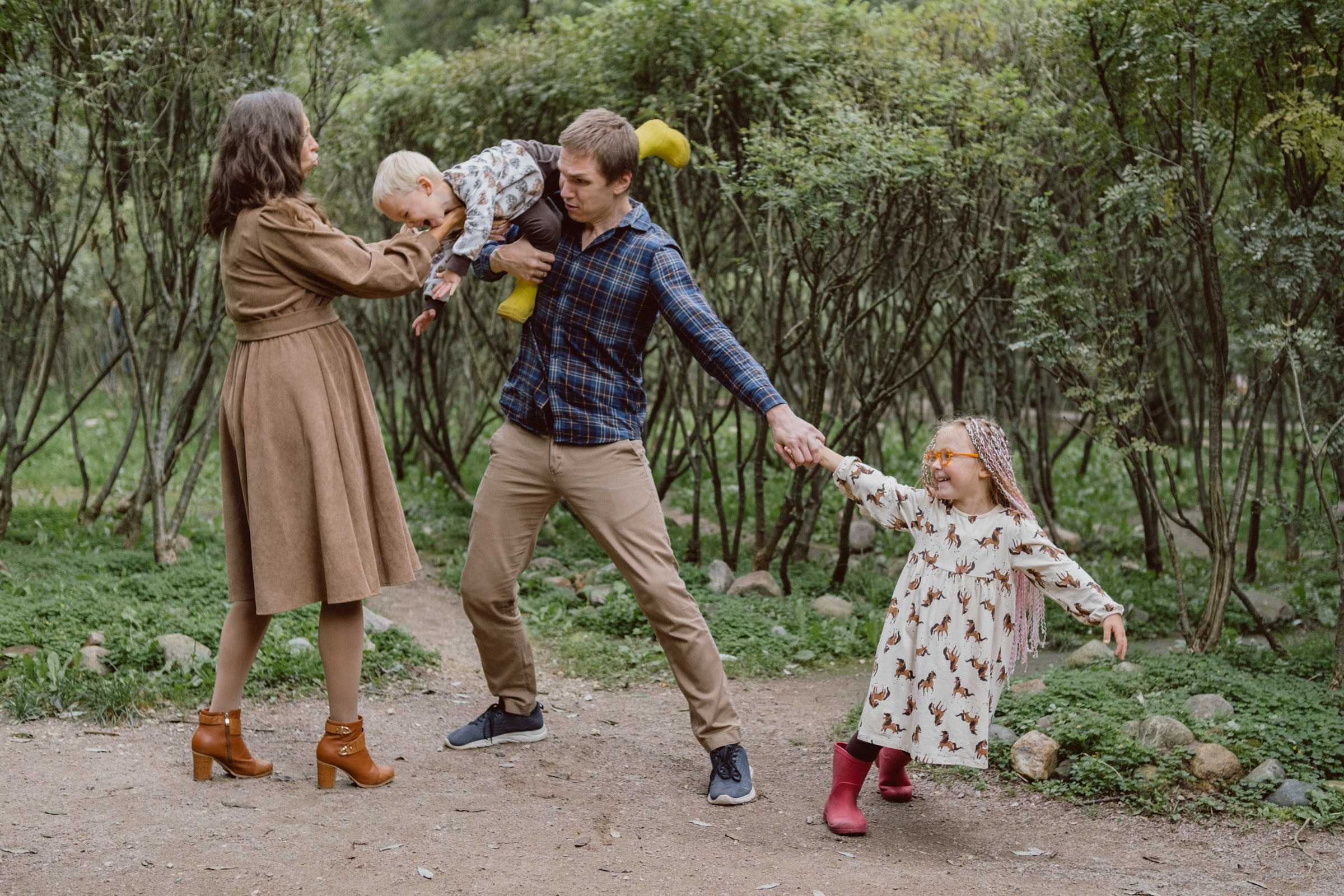 В парке. Свадебные и семейные фотографы в Москве Максим и Оксана Первомай