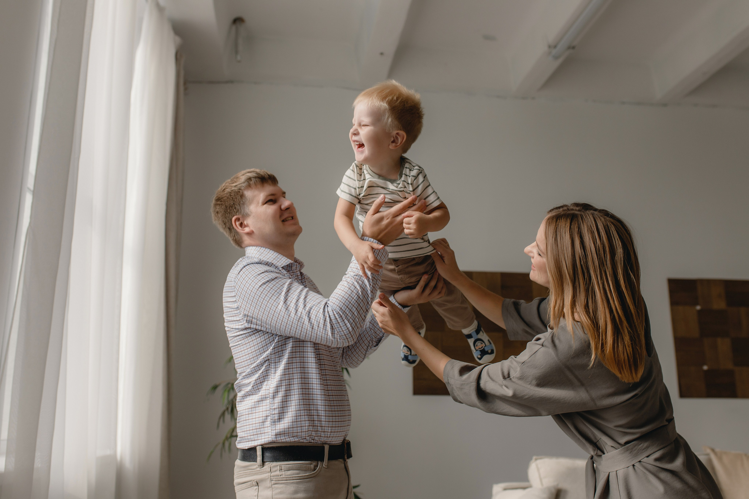 Саша, Оля и Арсений. Главная