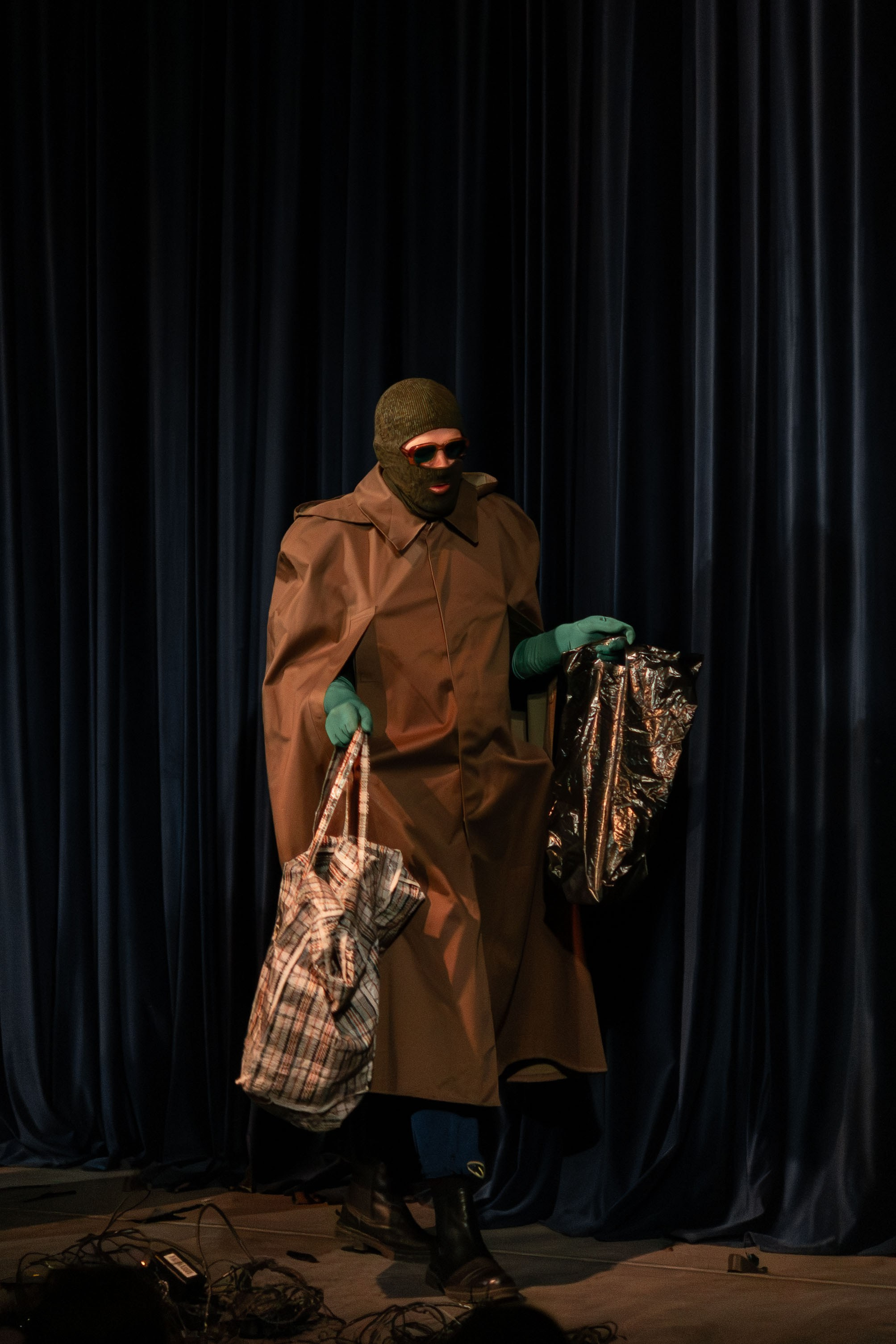 Театр Юного Зрителя «Буратино 2087». Кадр Плюс — Фотография с характером «Визуальный продюсер и фотограф Марк Файзулин»