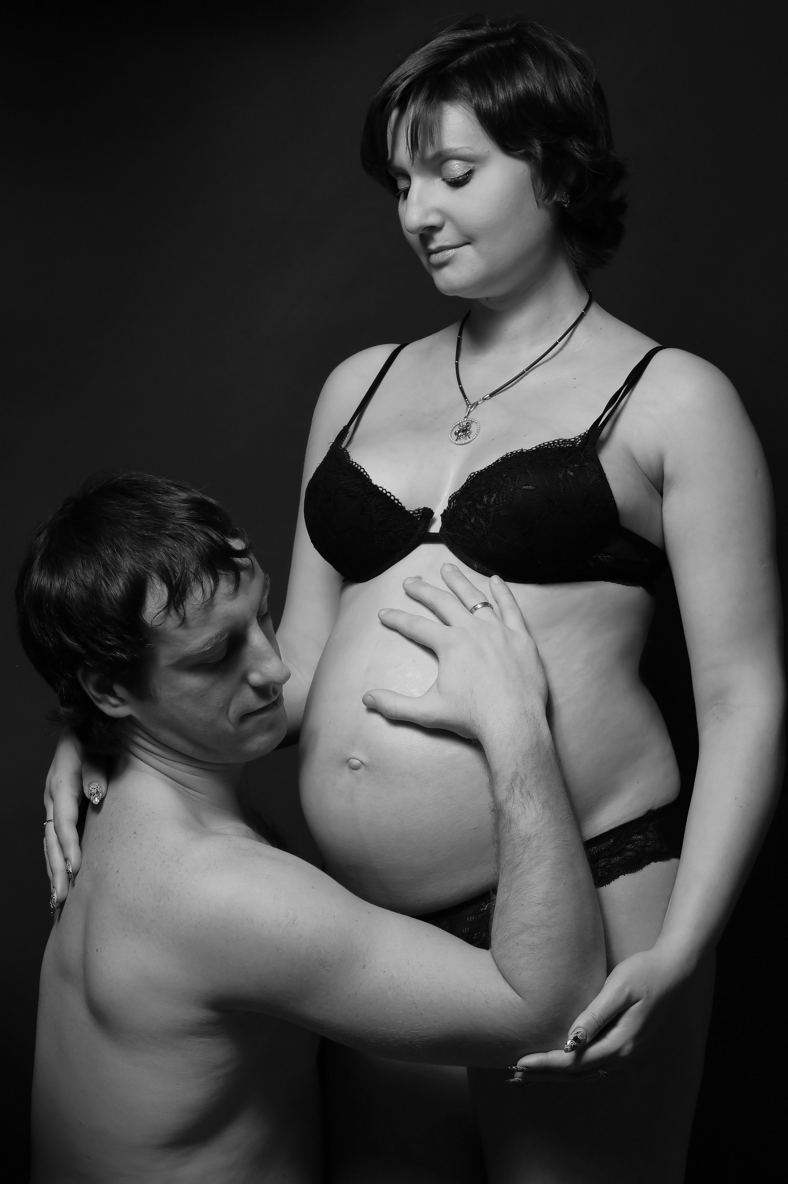 Фотосессия во время беременности от студии Love Story. Максим Матвийченко и Виктория Басова профессионалы своего дела