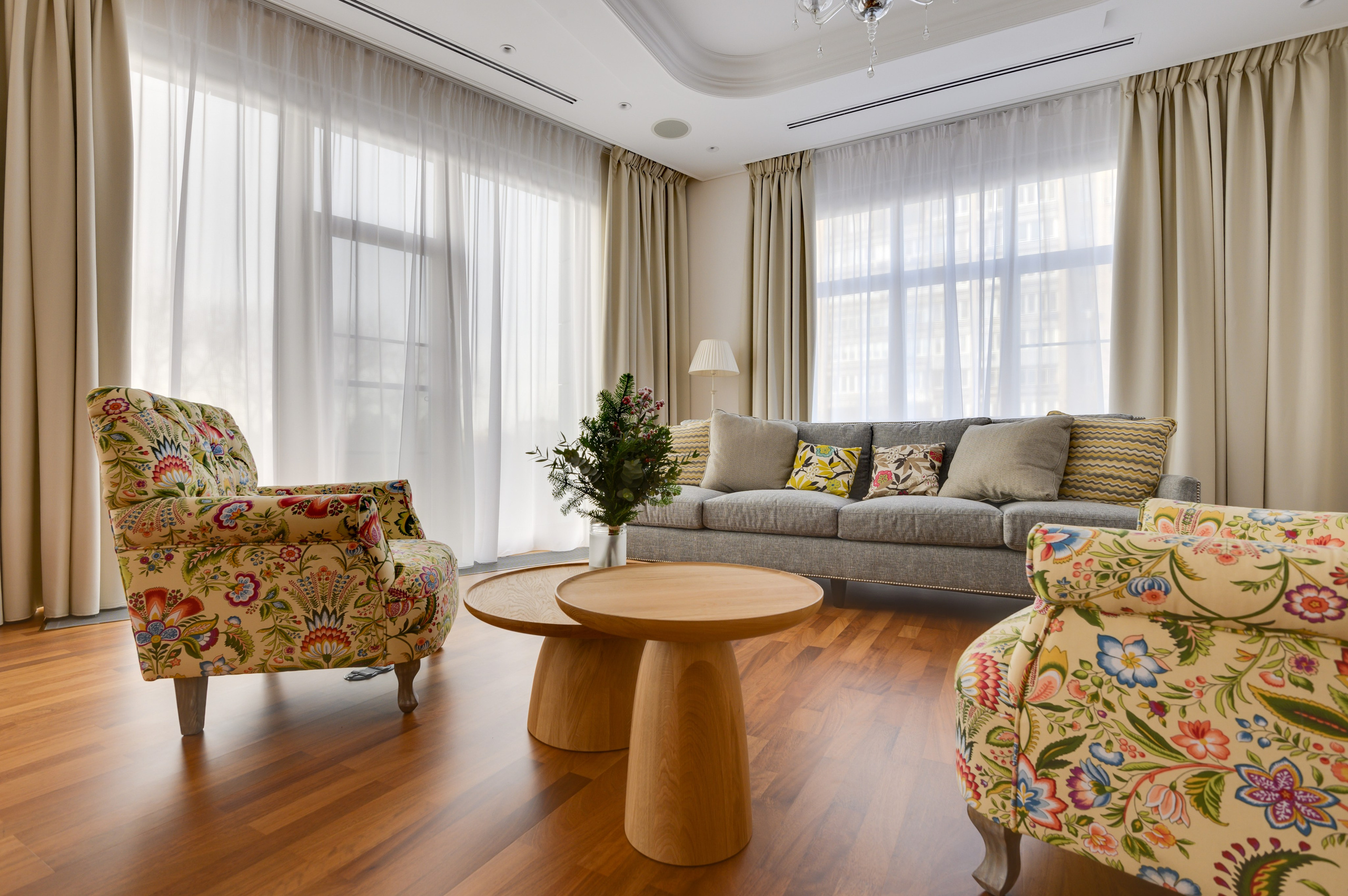 Проспект Мира. Никита Хохловский фото и видео продакшн