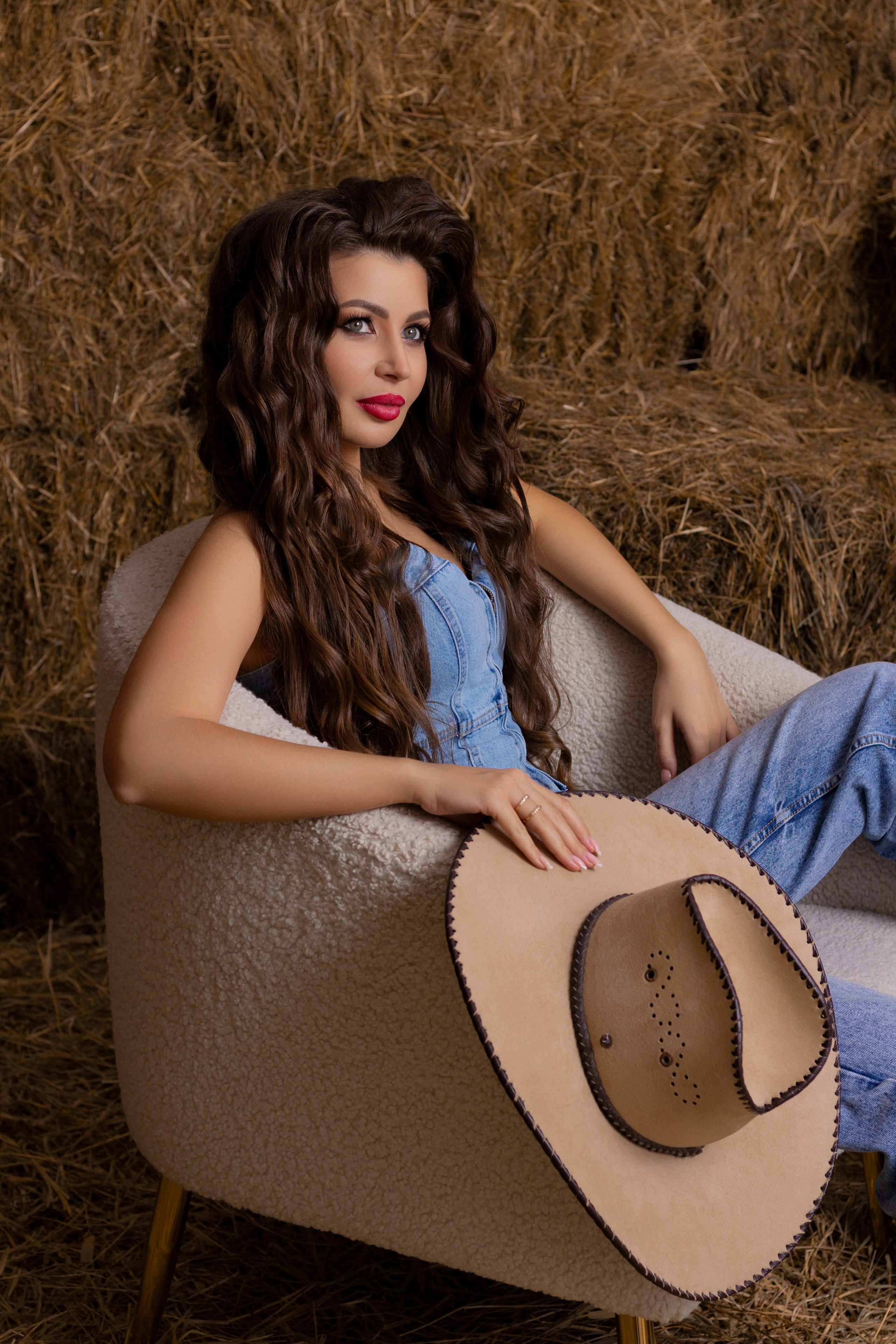 Фотосессия в СПБ в фотостудий Beverly Hills. Портретный фотограф в Санкт-Петербурге Анастасия Епифанова