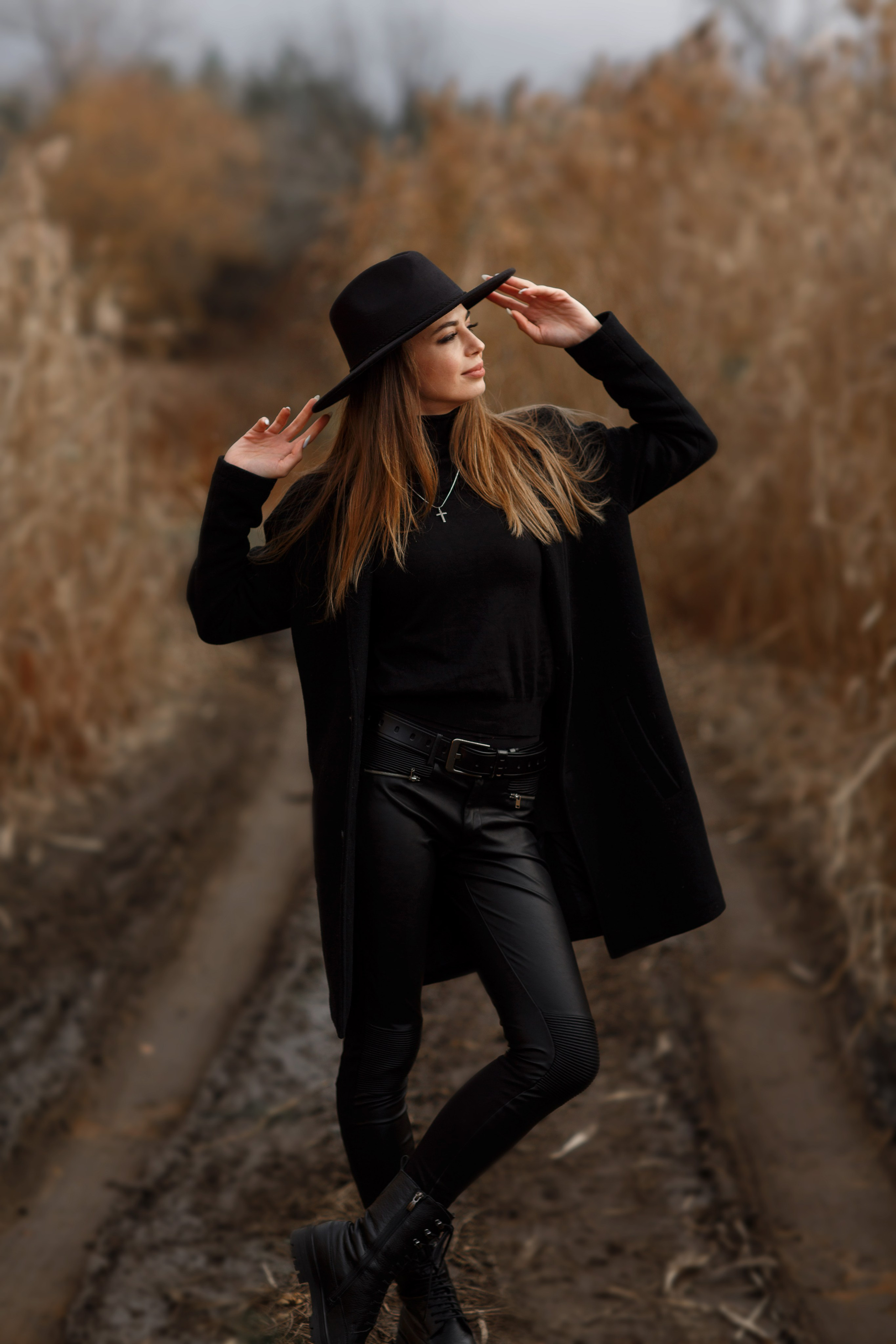 Даша и осень. Свадебный, предметный и портретный фотограф в Волгограде