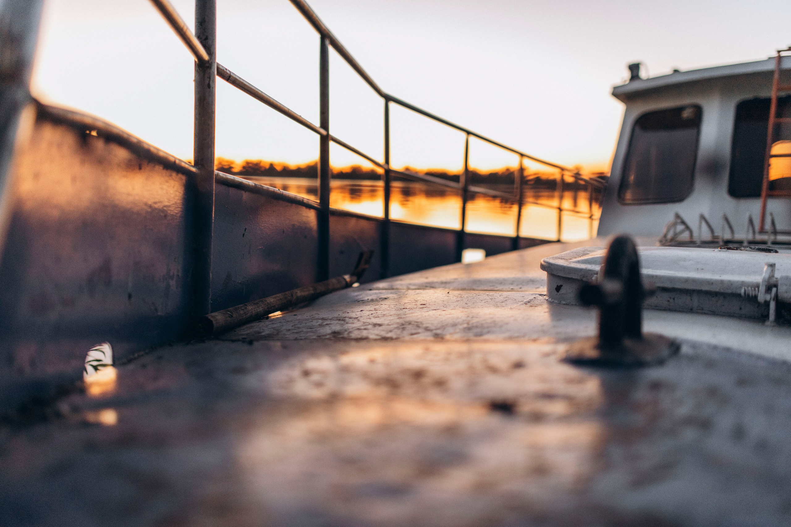 Тайны старого катера…. Фотограф Юлия Хакимова / Казань/ Чистополь