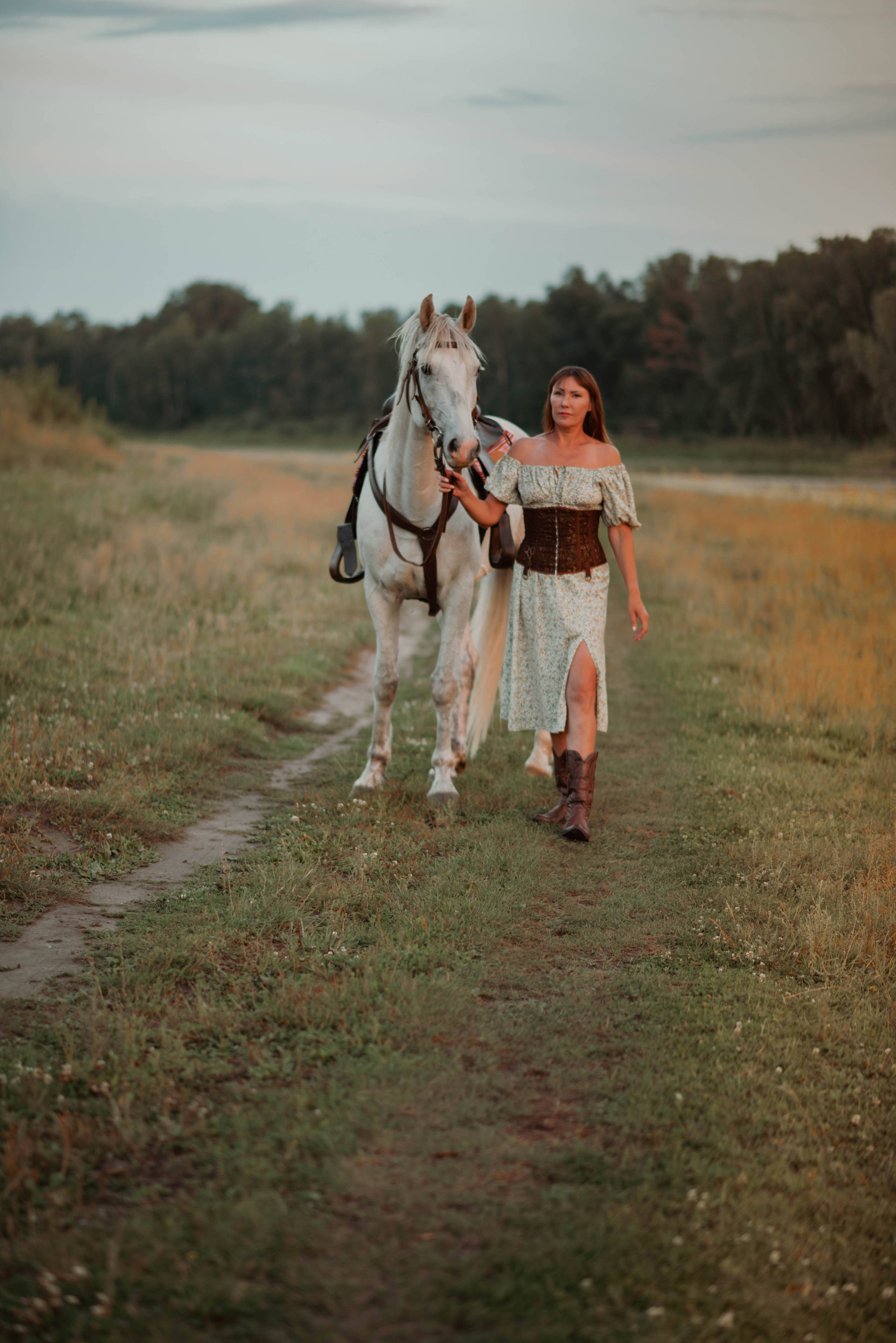 Девушка и её верный конь. Семейный и свадебный фотограф в Абакане Юлия Су