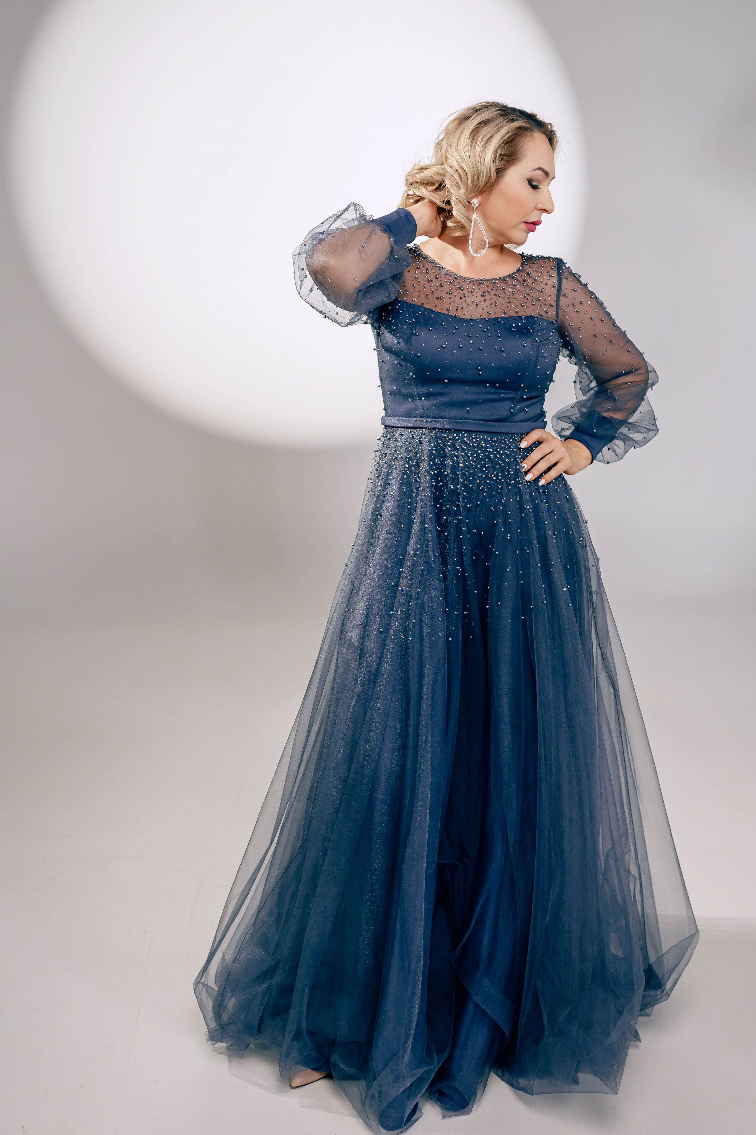 Фотосессия для магазина платьев. Фотограф Ким Наталья в Красноярске