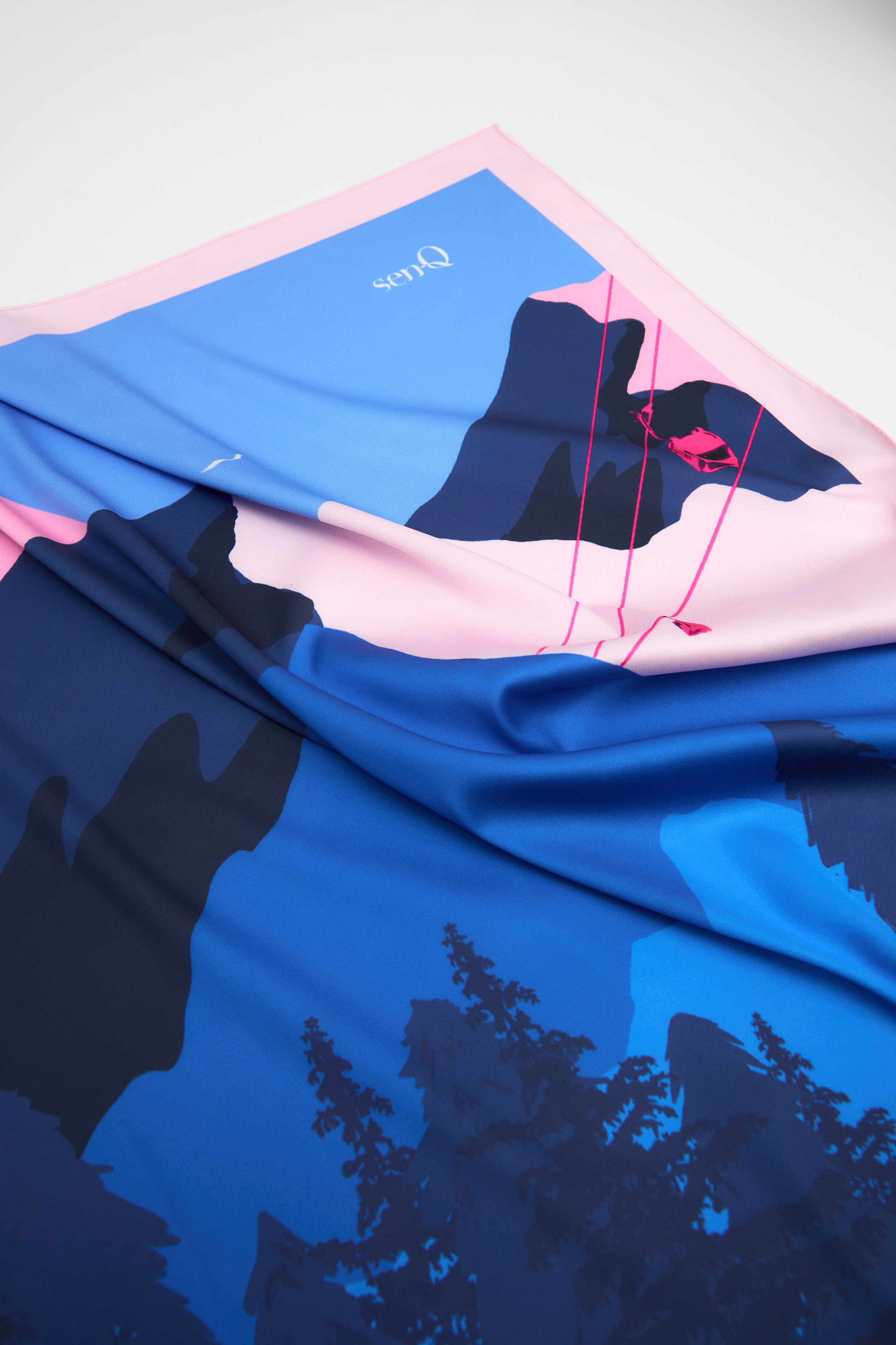 Головные уборы. Предметная фотосъемка в Алматы. Предметный фотограф для маркетплейстов Артур Ахмадиев