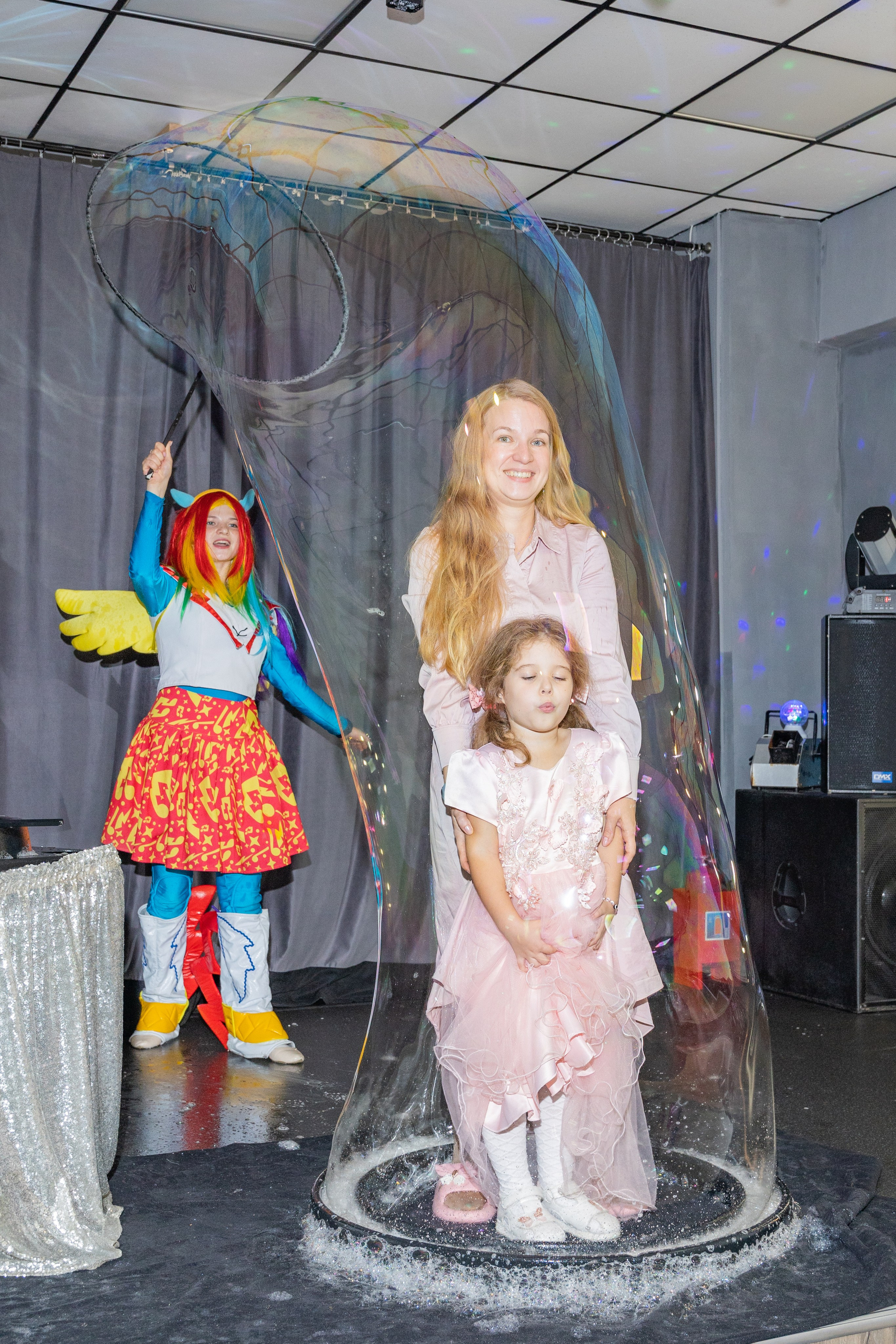 День Рождение Есении в Rabbit Holl. Выпускные альбомы во Владивостоке