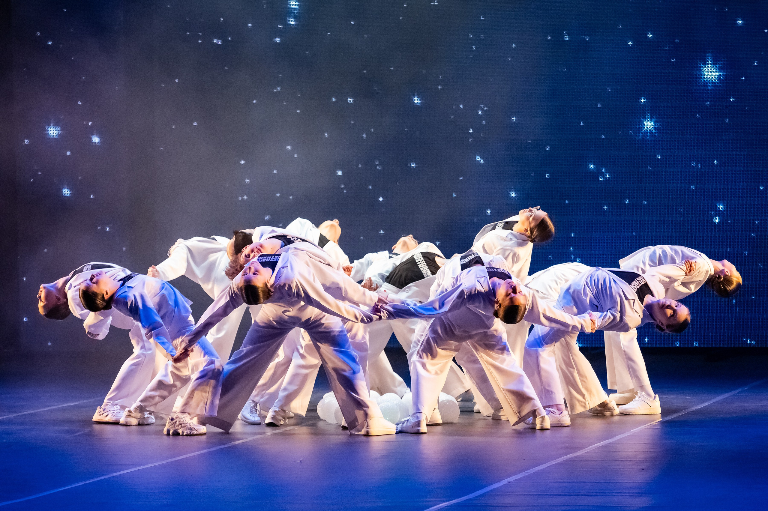 Концерт «Пространные танцы». Репортажный, семейный и детский фотограф в Пензе и Заречном Арина Ермилова. Картины барельеф на заказ