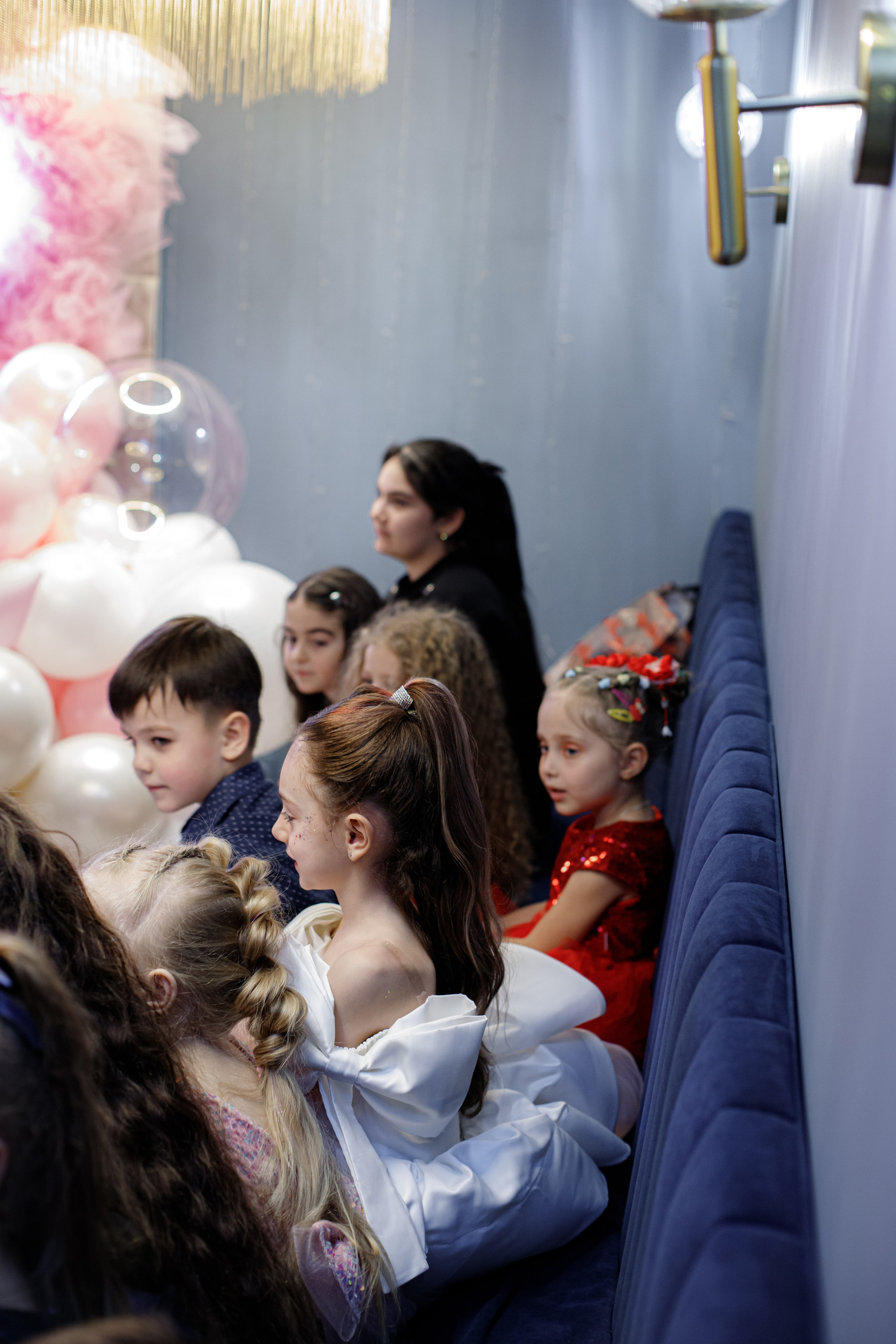 ASIA'S BIRTHDAY PARTY. Photokarish