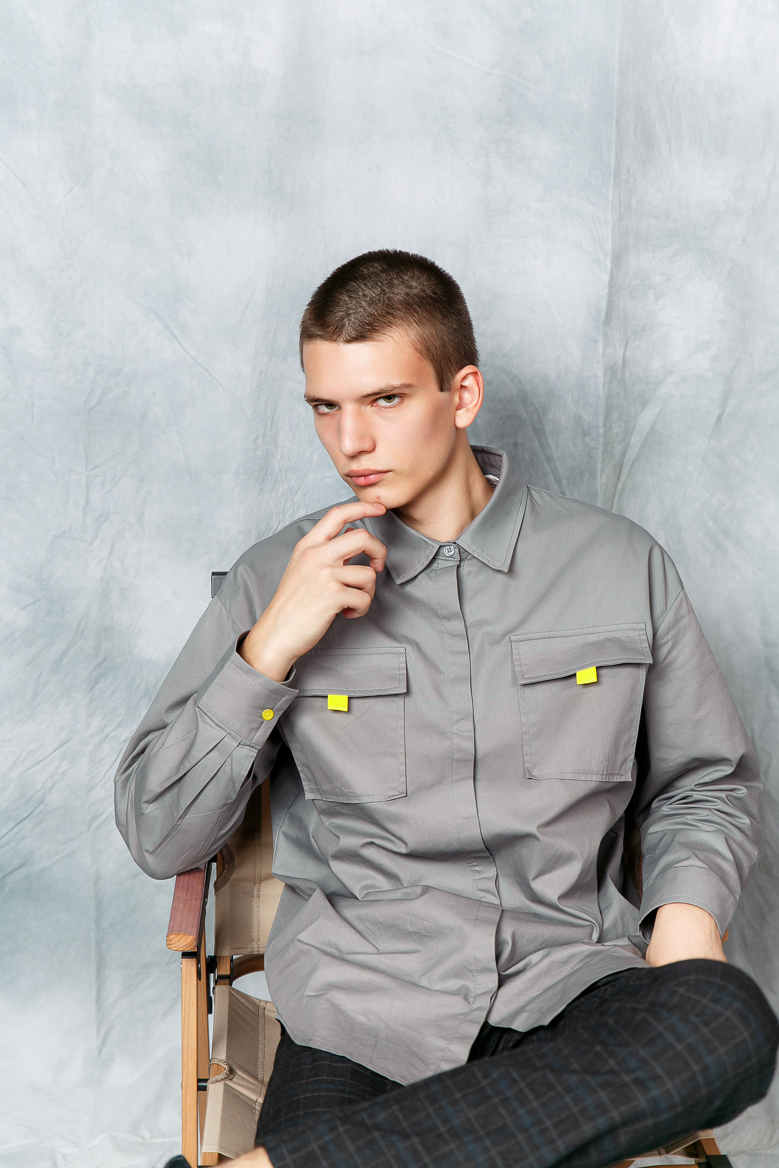 ОДНОТОННЫЙ ФОТОФОН. Выпускные альбомы в Донецке и ДНР. Фотограф Донецк и ДНР