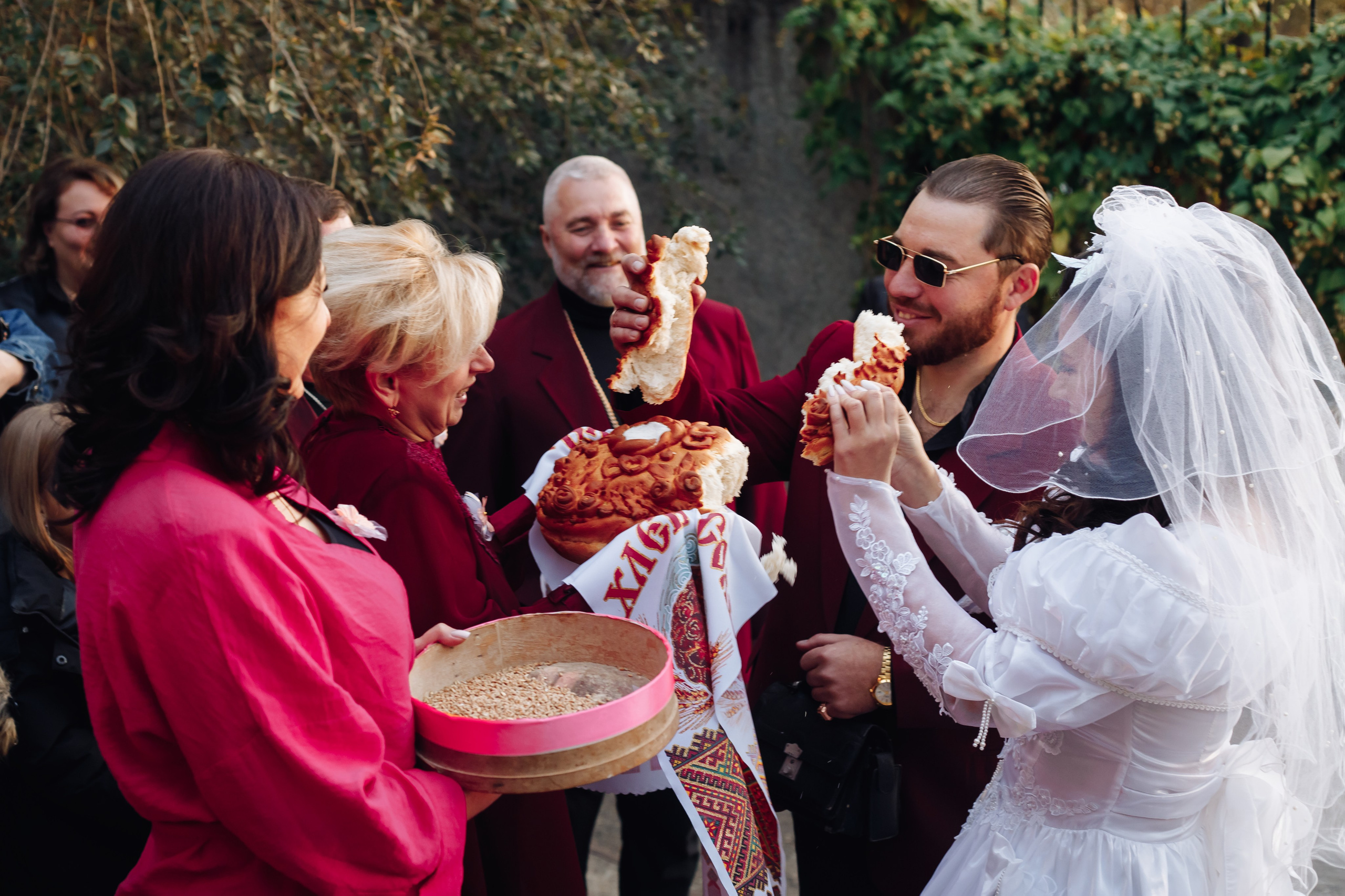 Свадебная фотосессия в стиле 90-х. Свадебный и семейный фотограф в Краснодарском крае Мария Данилкина