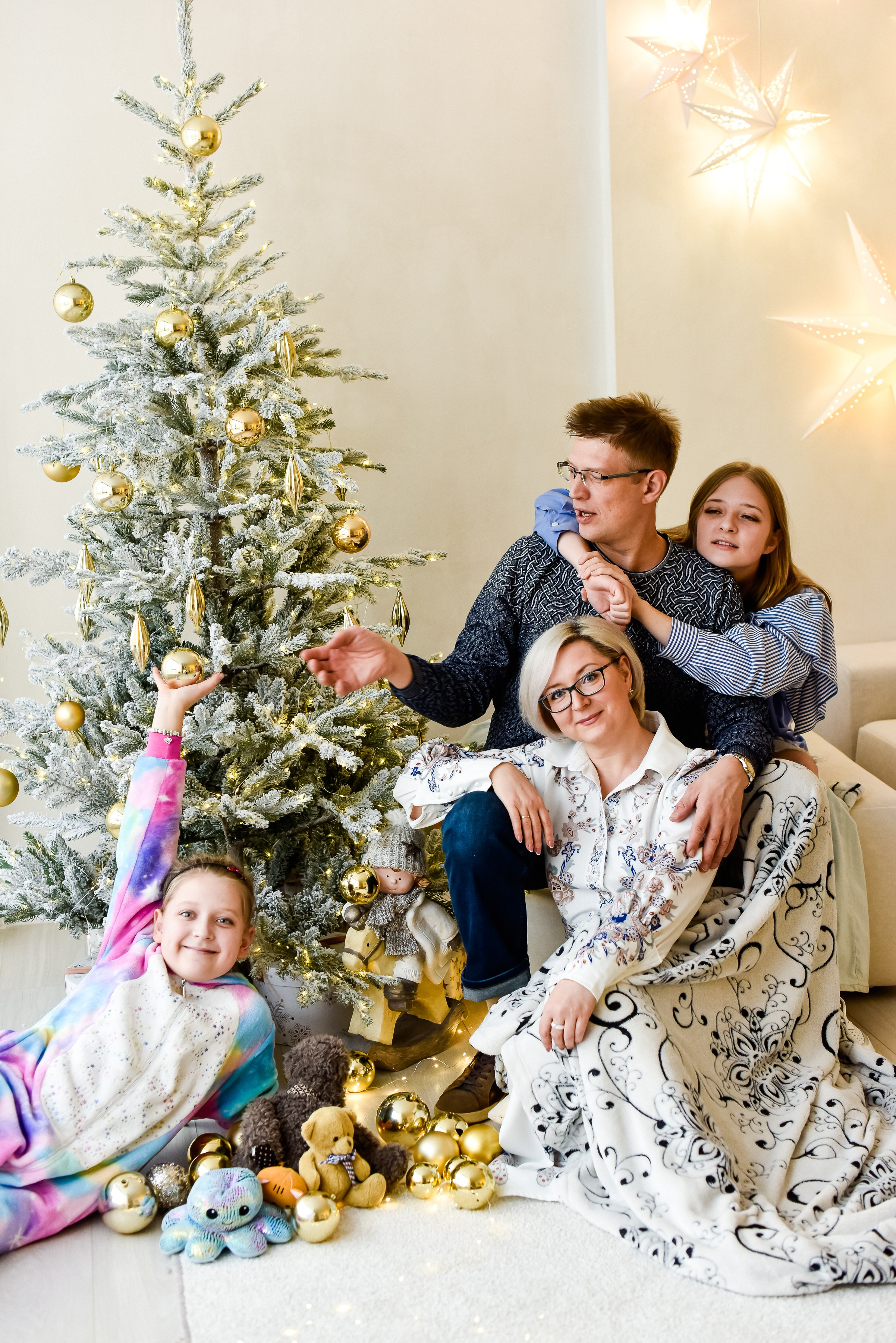 Семья Александра и его девочек)