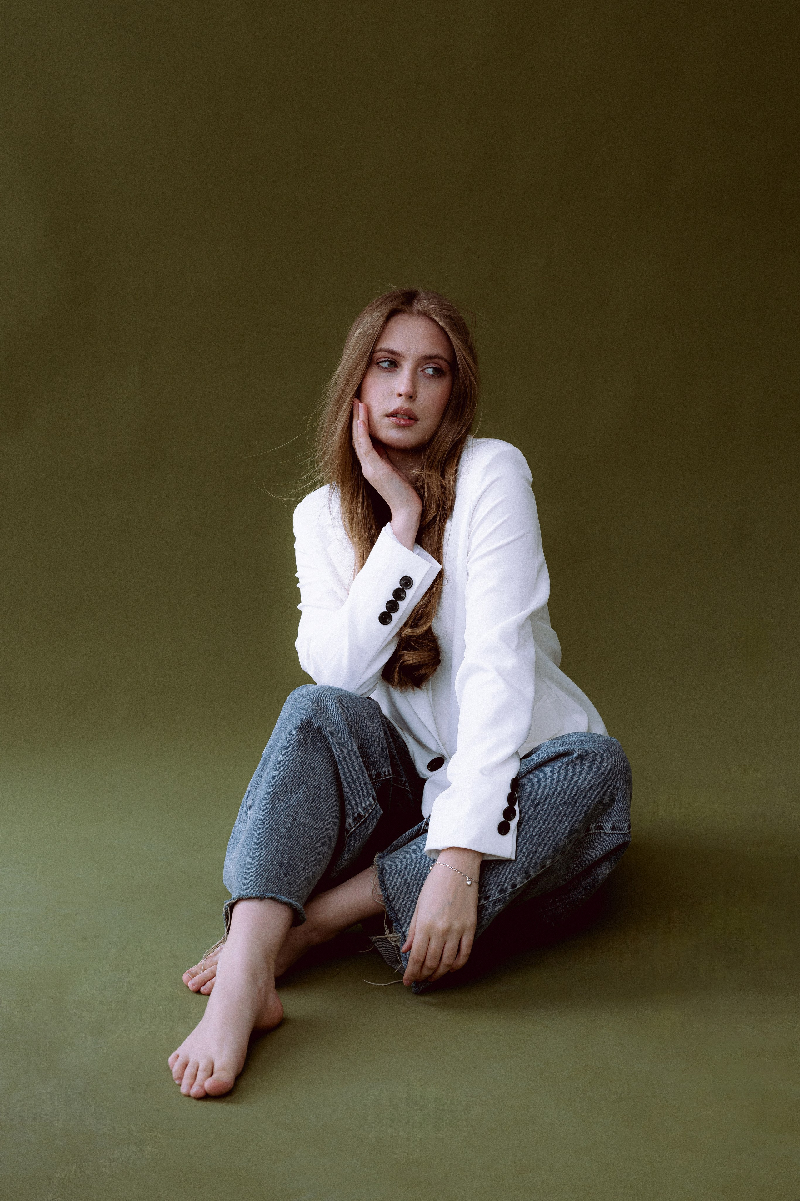 ЦВЕТОЧНАЯ ЭСТЕТИКА — СТУДИЙНЫЙ ПОРТРЕТ. Портретный, семейный и репортажный фотограф в Ставрополе Ульяна Доценко