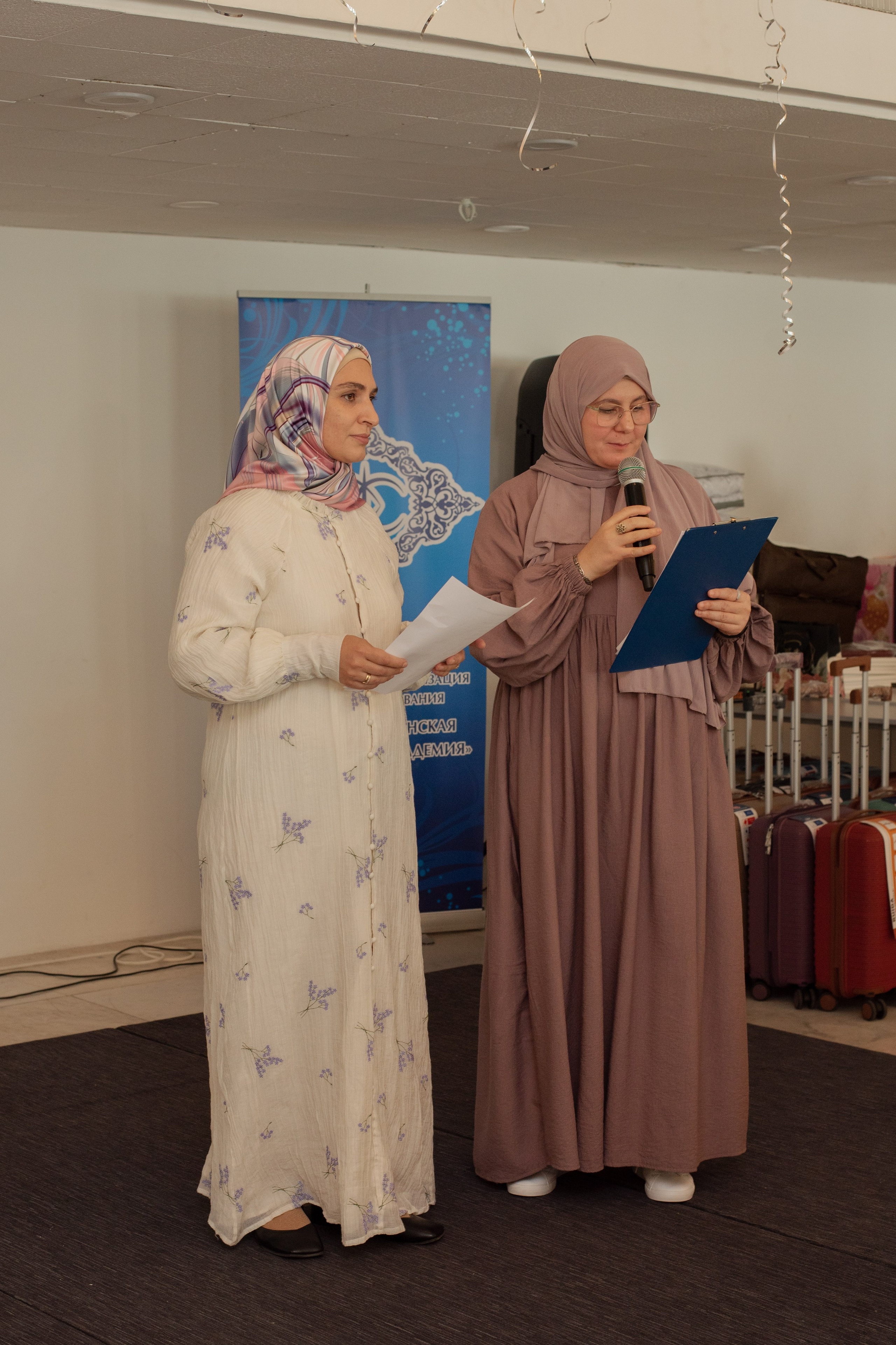 Выпускной в Евразийской женской гуманитарной академии. Лина Курочка — ваш фотограф